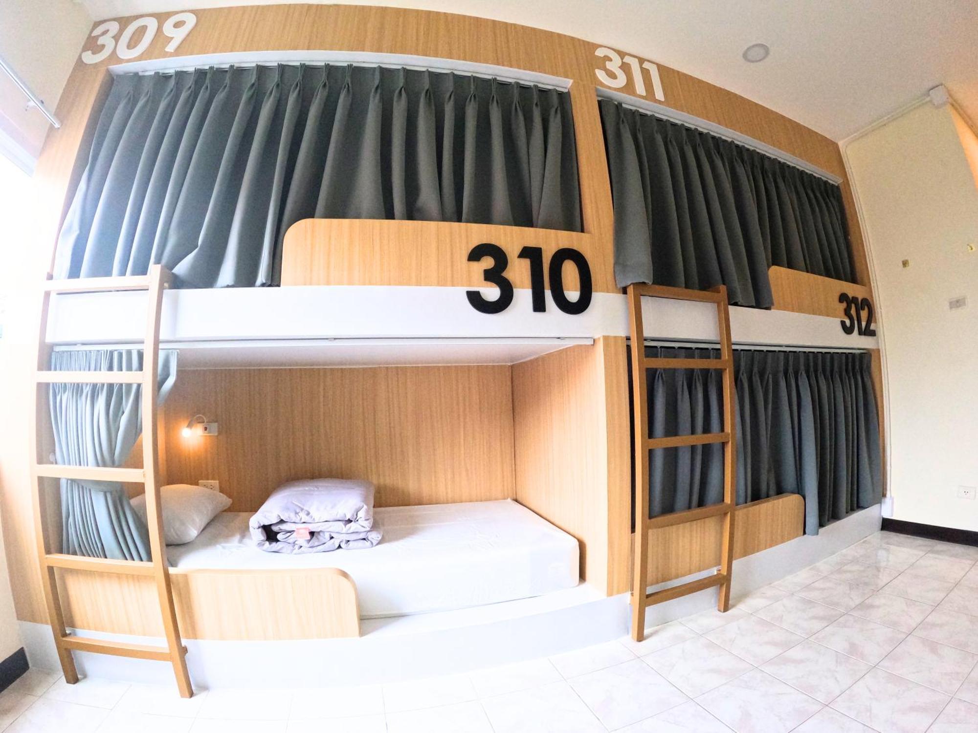 Kpop Hostel *