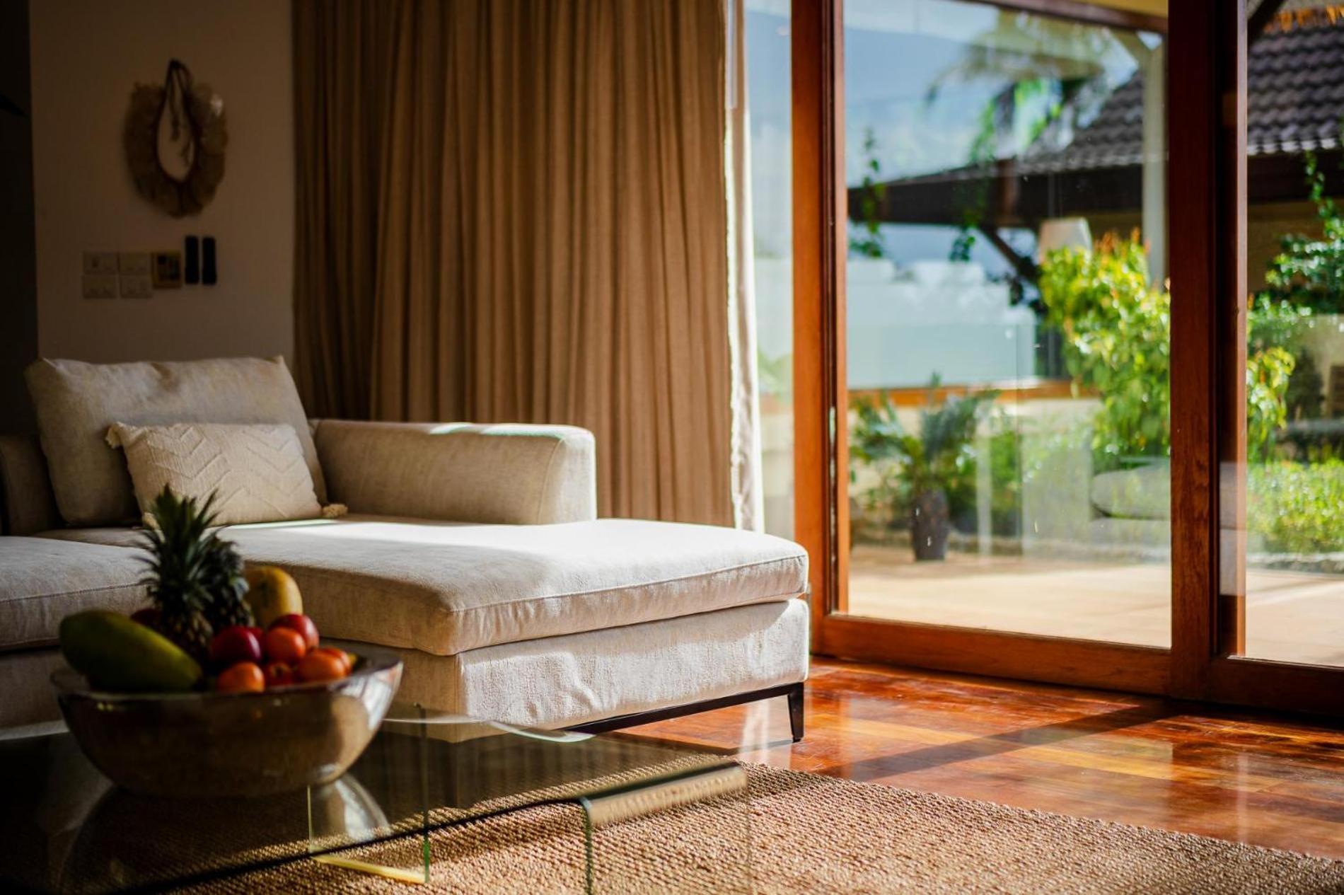 Aluna - Oceanfront 4 Bedroom Near Beach, Phuket Thailand Villa *