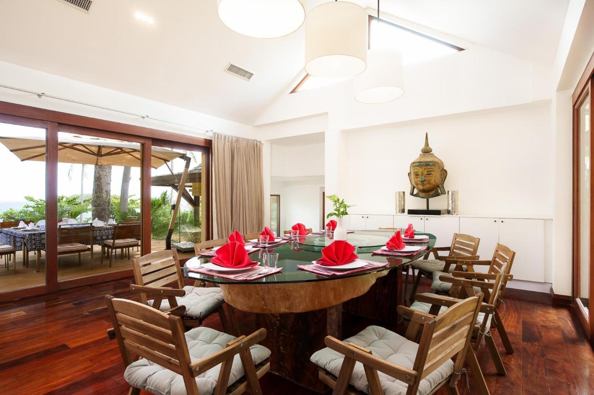Villa Aluna - Oceanfront 4 Bedroom Near Beach, Phuket Thailand *