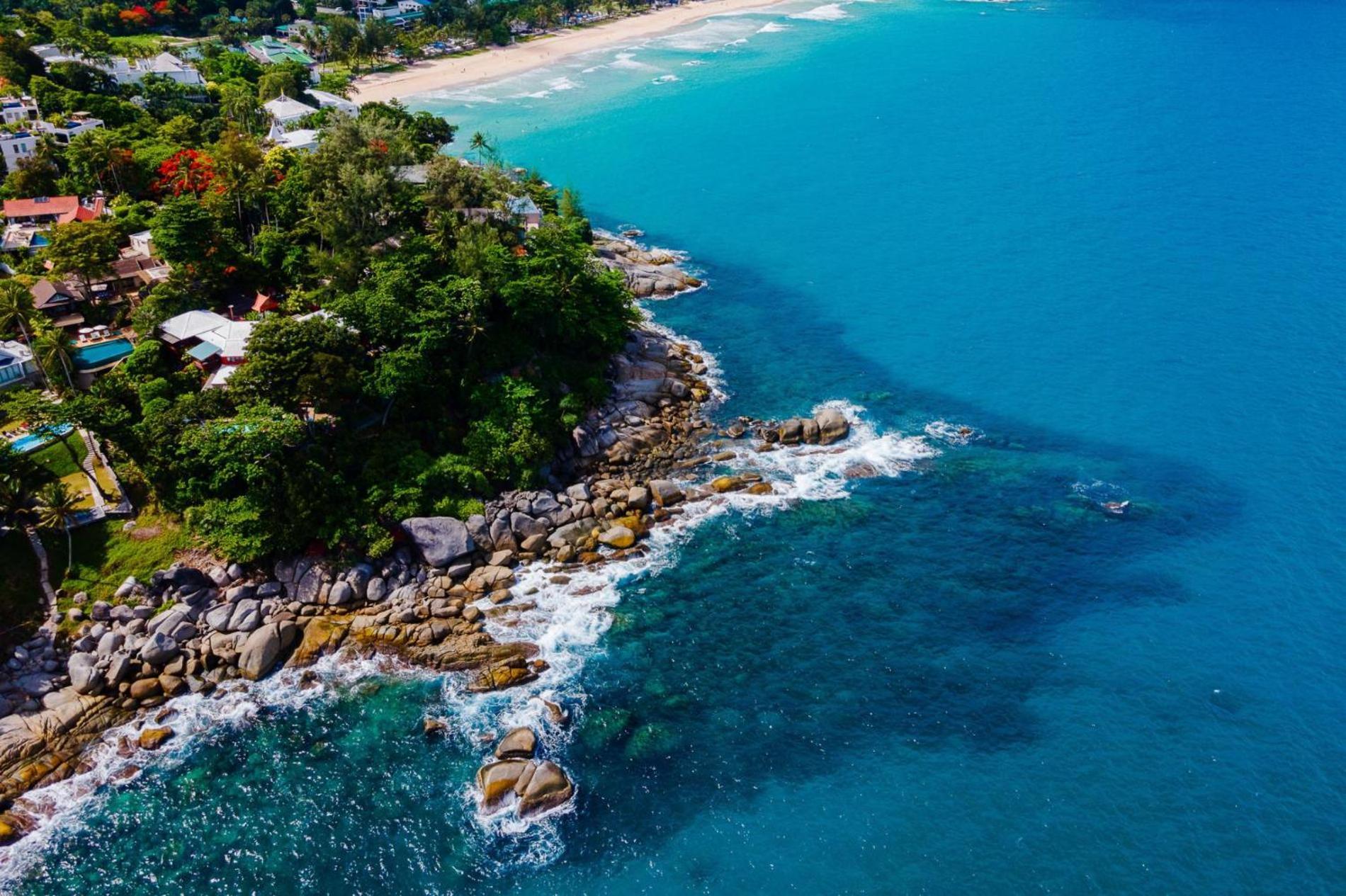 Aluna - Oceanfront 4 Bedroom Near Beach, Phuket Thailand