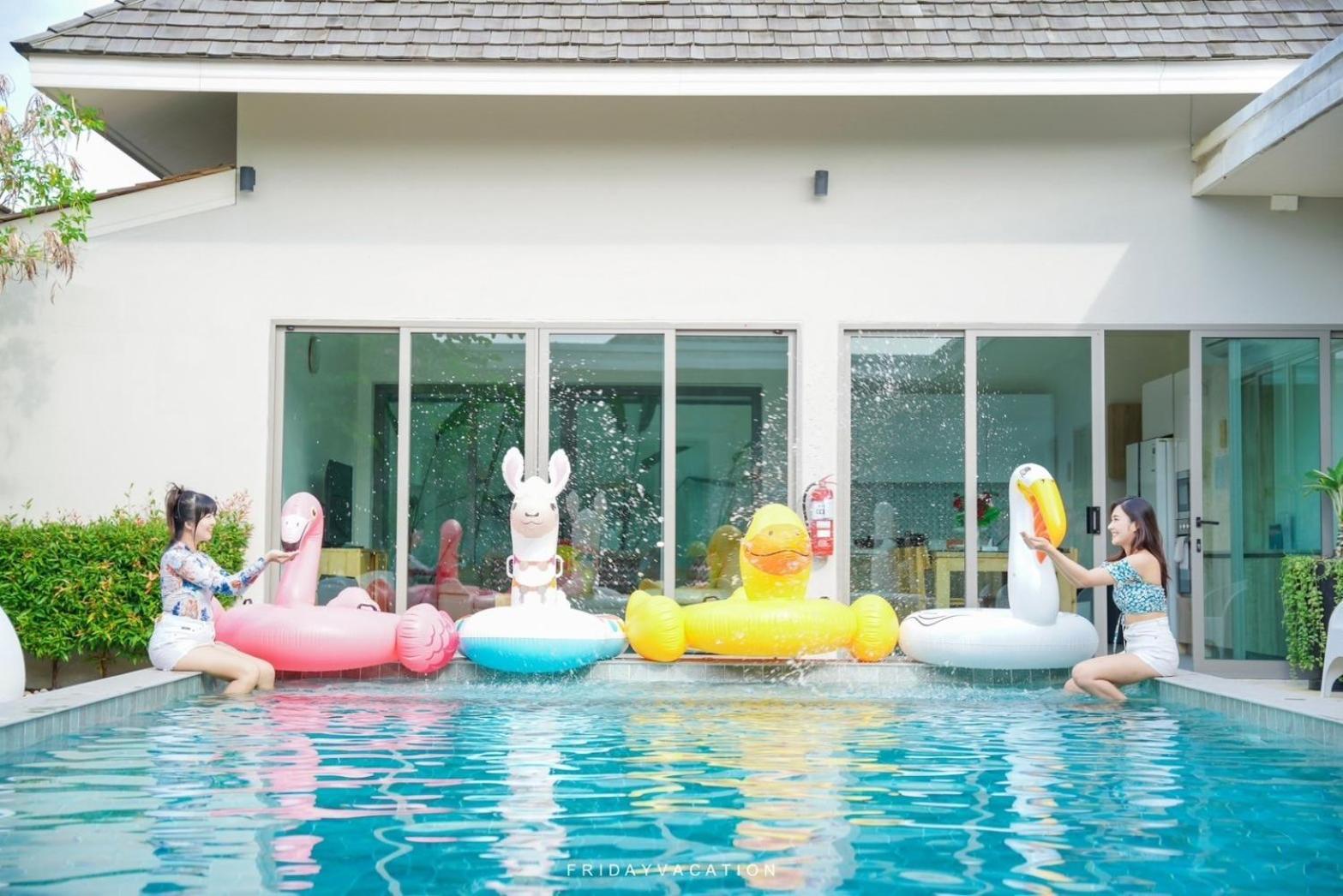 Areeca Private Pool Villa Thalang