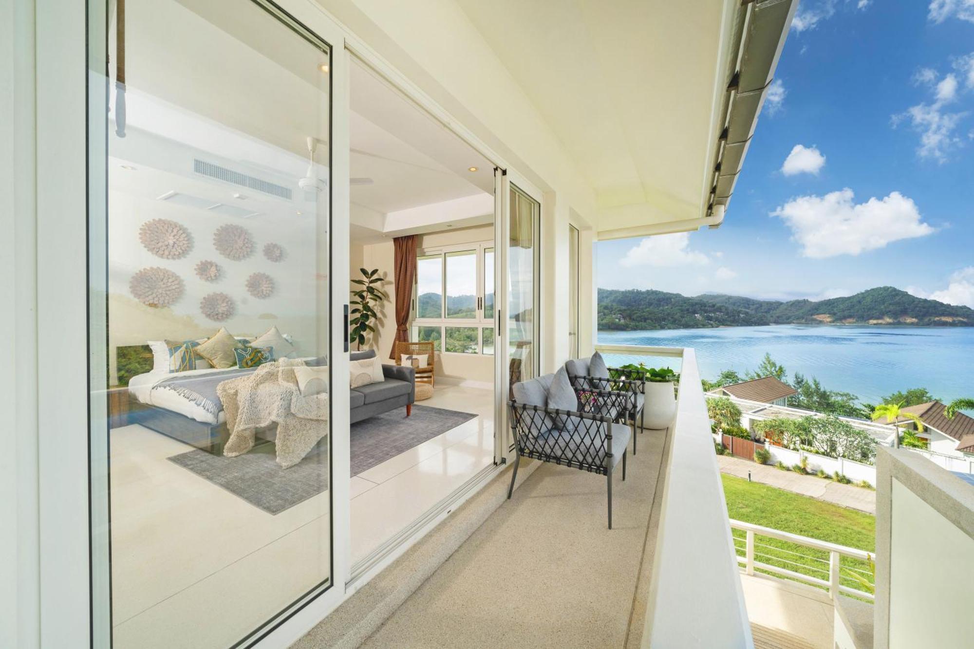 Stunning 5 Bedrooms With Panoramic Sea View