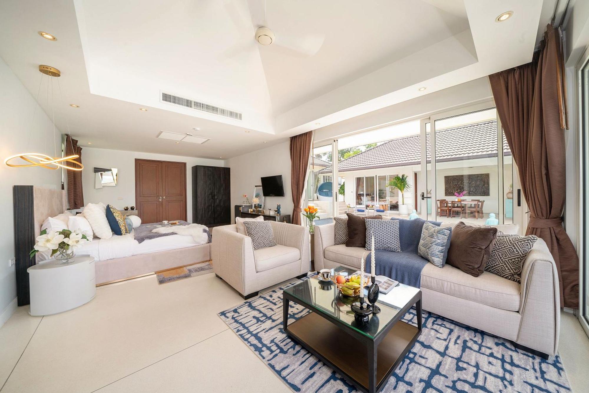 Stunning 5 Bedrooms With Panoramic Sea View Villa Por Bay
