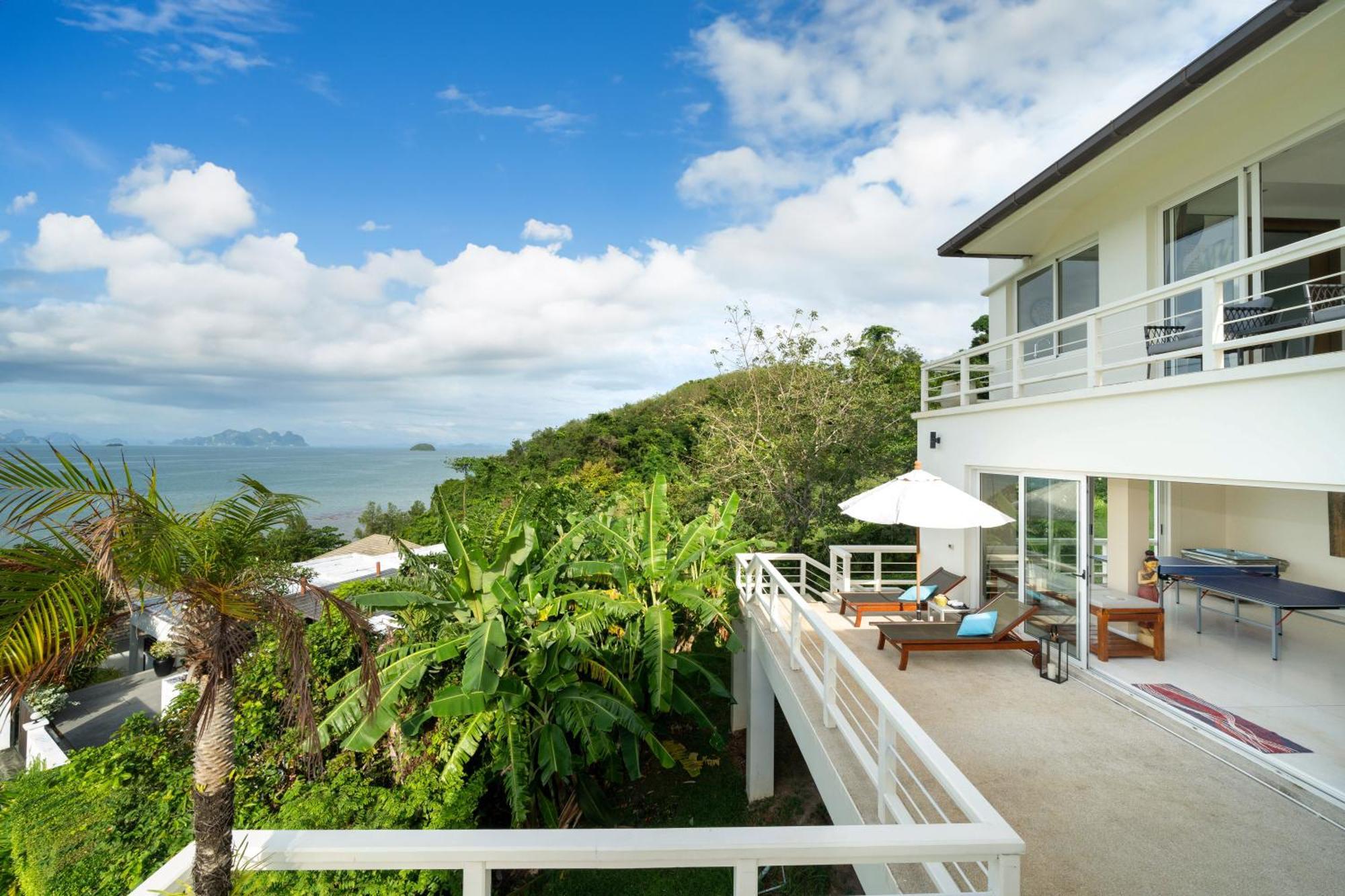 Villa Stunning 5 Bedrooms With Panoramic Sea View
