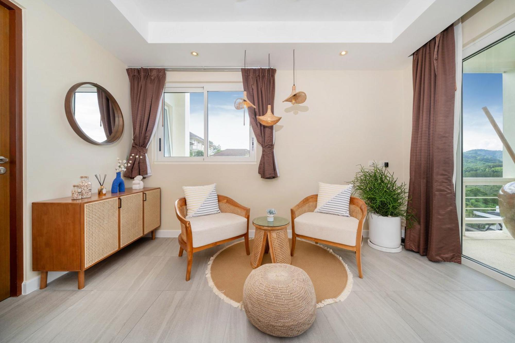 Stunning 5 Bedrooms With Panoramic Sea View