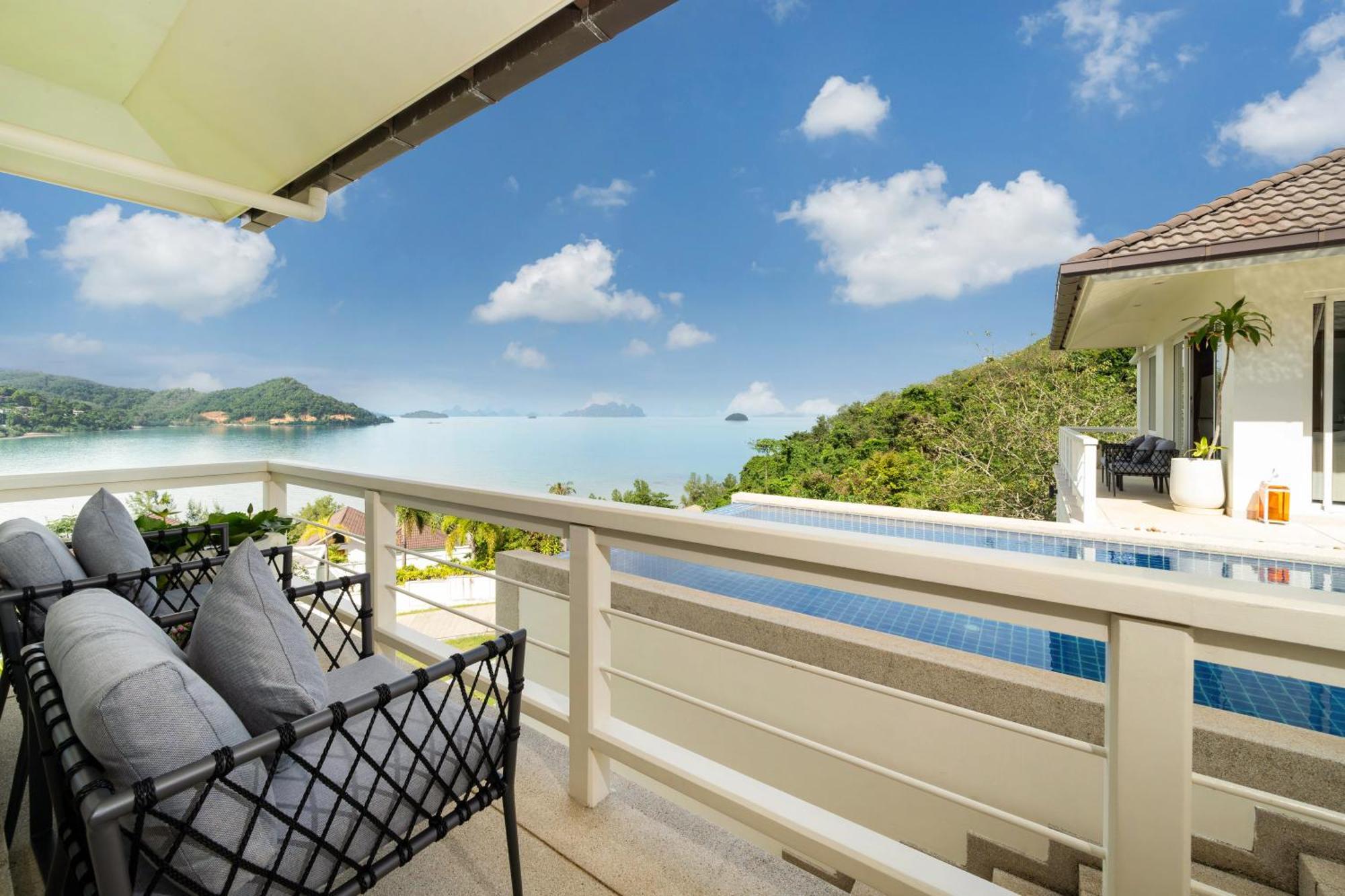 Stunning 5 Bedrooms With Panoramic Sea View Por Bay
