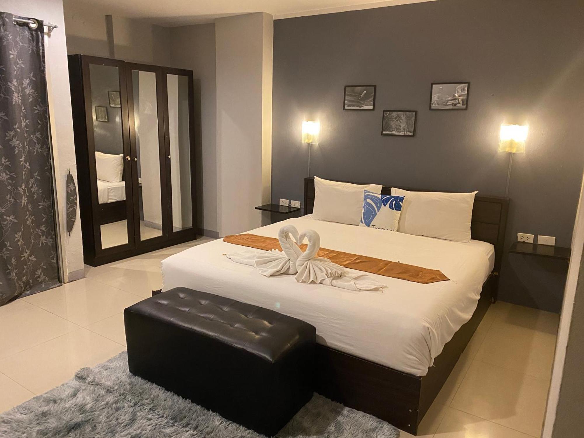 Hotel Holiday Home Patong 3*