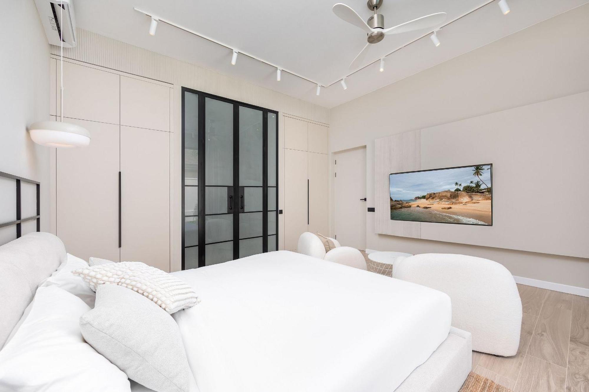 Mios | Brand New 2 Bedroom Private Pool In Popular Onyx | 3 Min To Naiharn Villa
