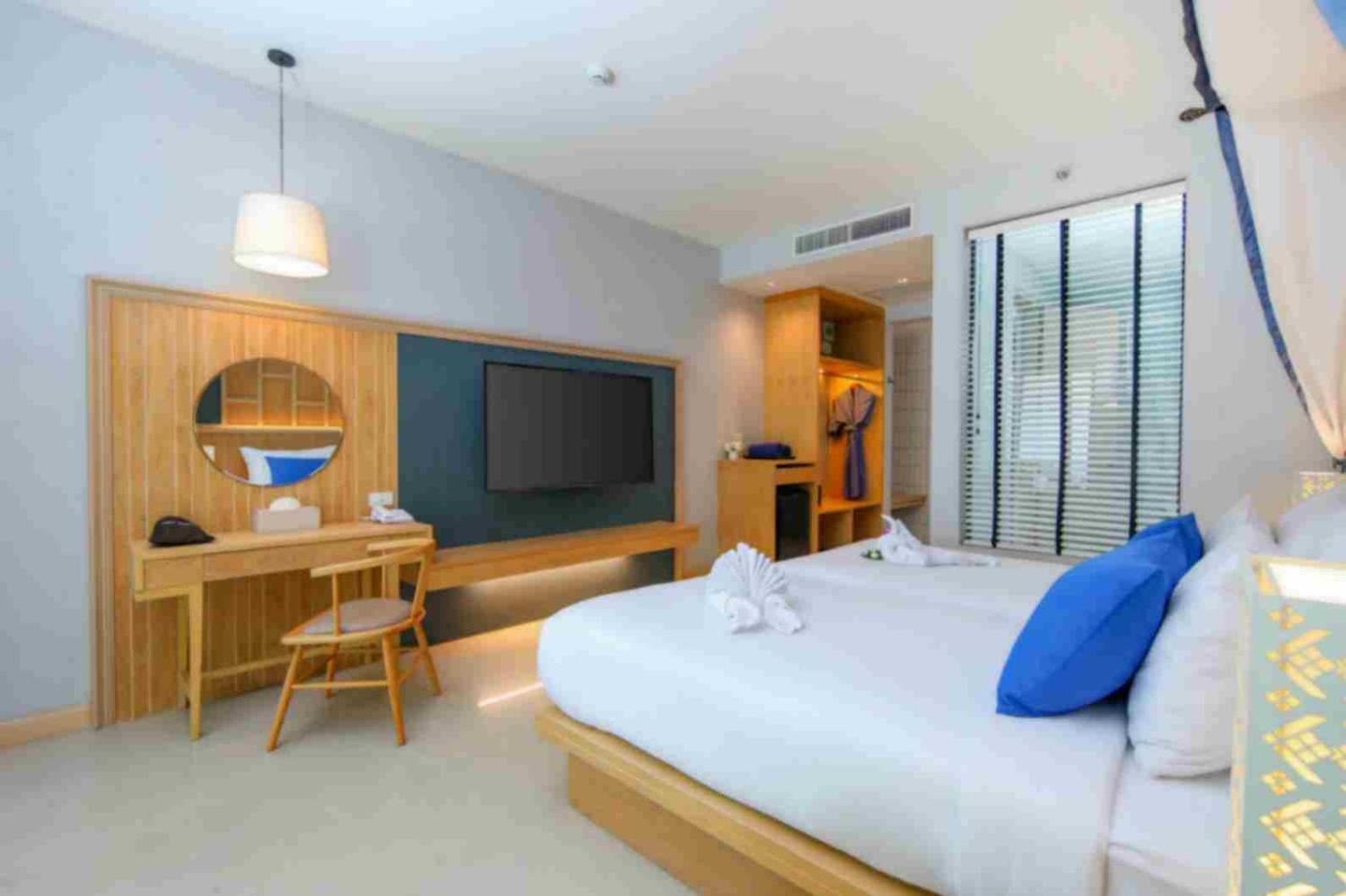 Craft & Villas, Town Phuket