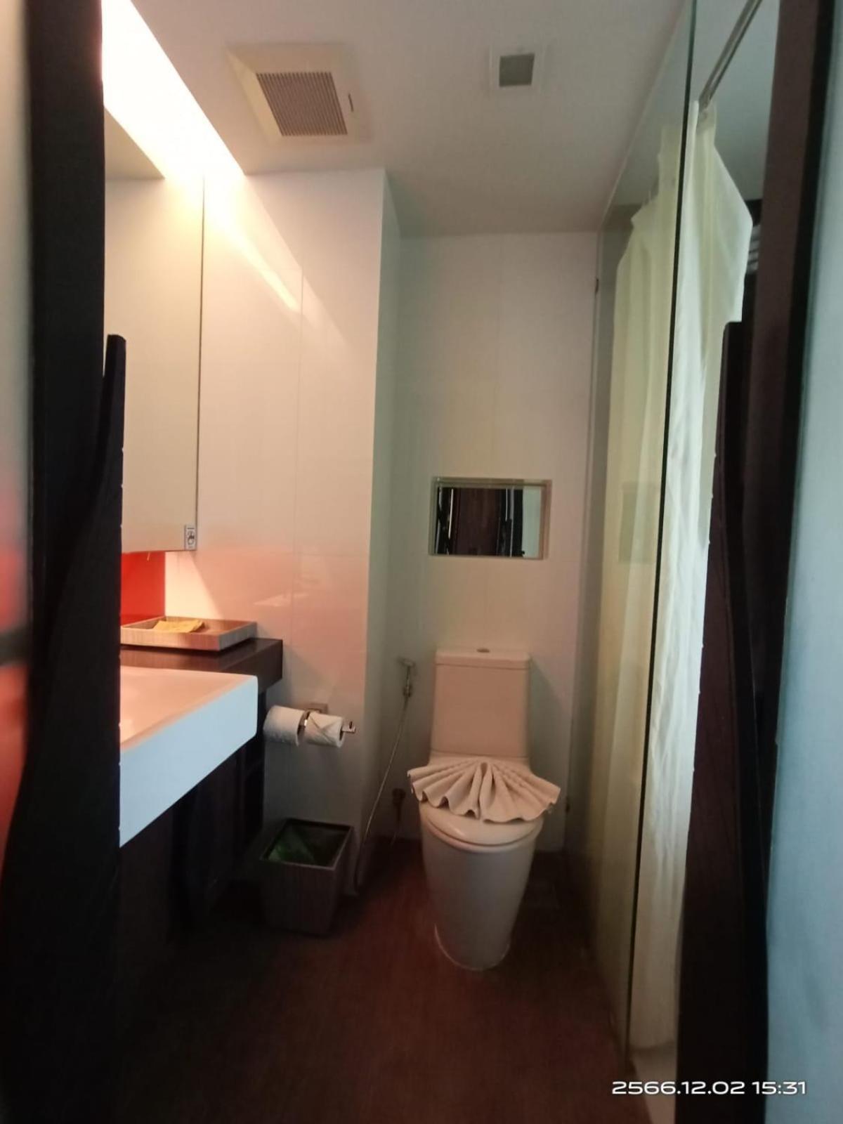Hotel The Heights Condotel 500 Meters To