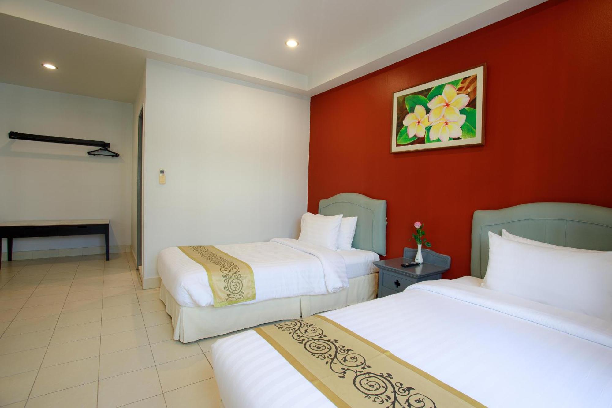 Apartment The Corner Patong