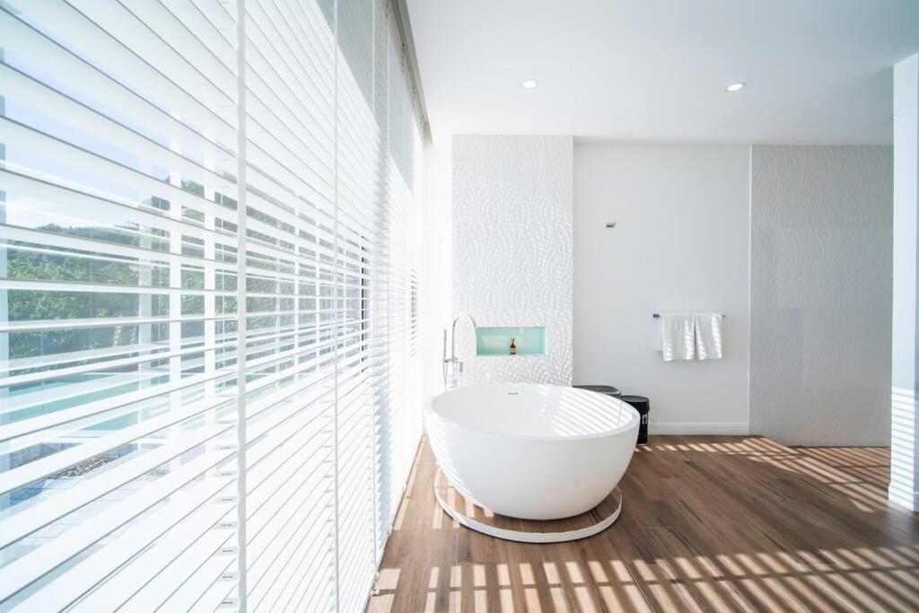 Kamala Seaview Moon Shadow 6 Bedroom,w/chef Villa