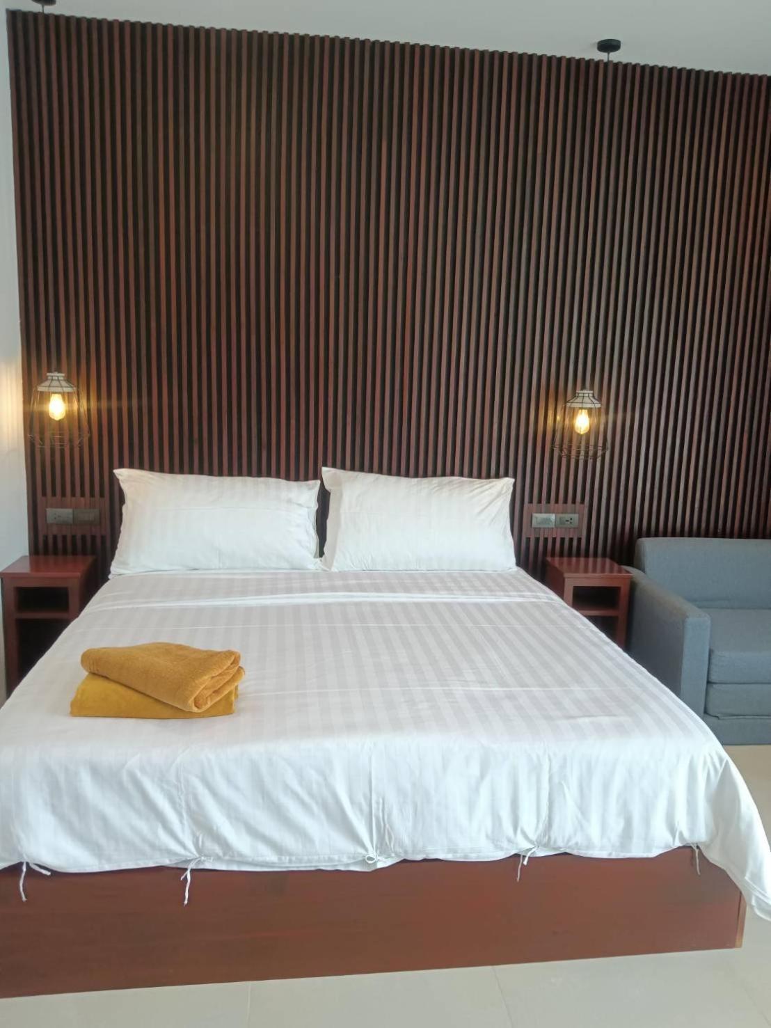 House By Rose Massage * Praia de Nai Thon