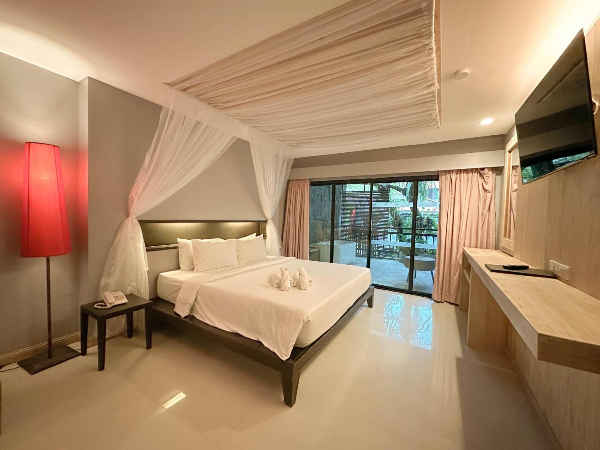 Phuvaree Resort Patong