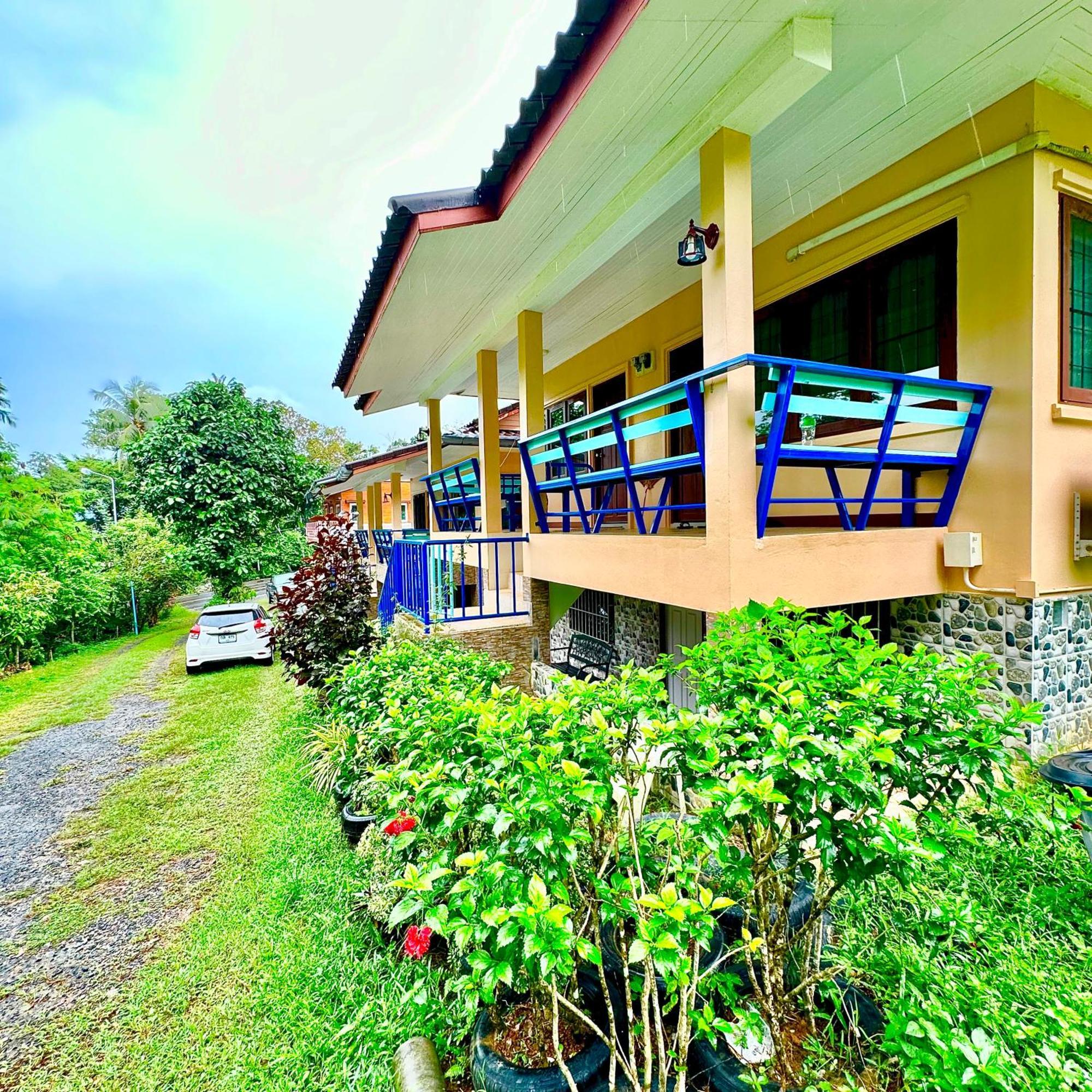 Guest house Chamil House *