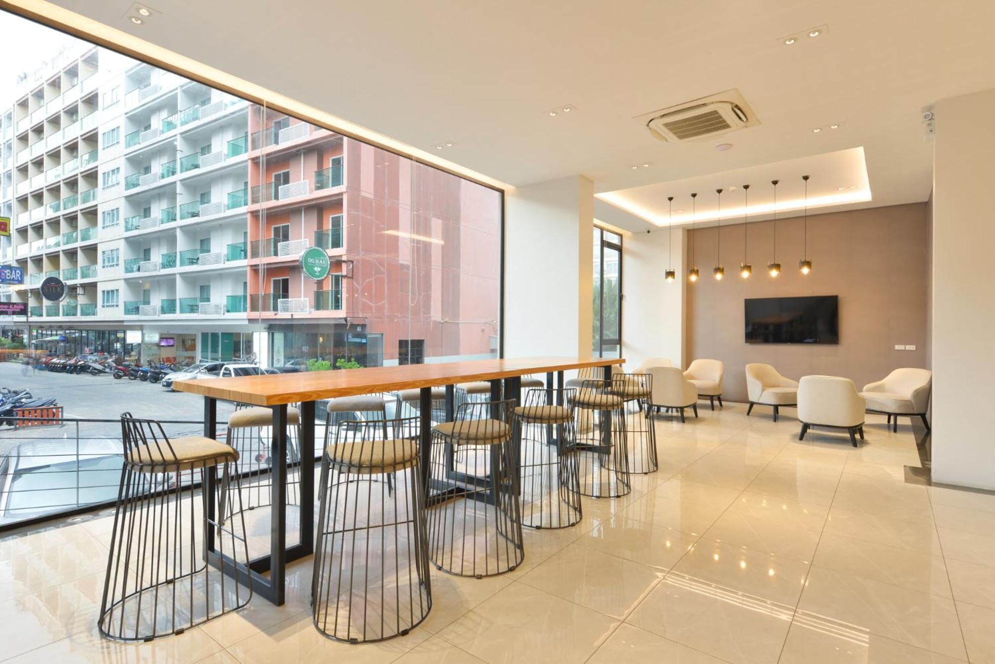 Grace Patong Hotel 4*
