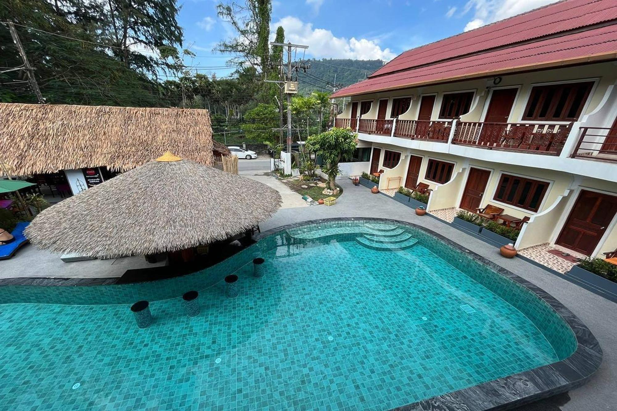 Hotel Ginis Kamala Beach