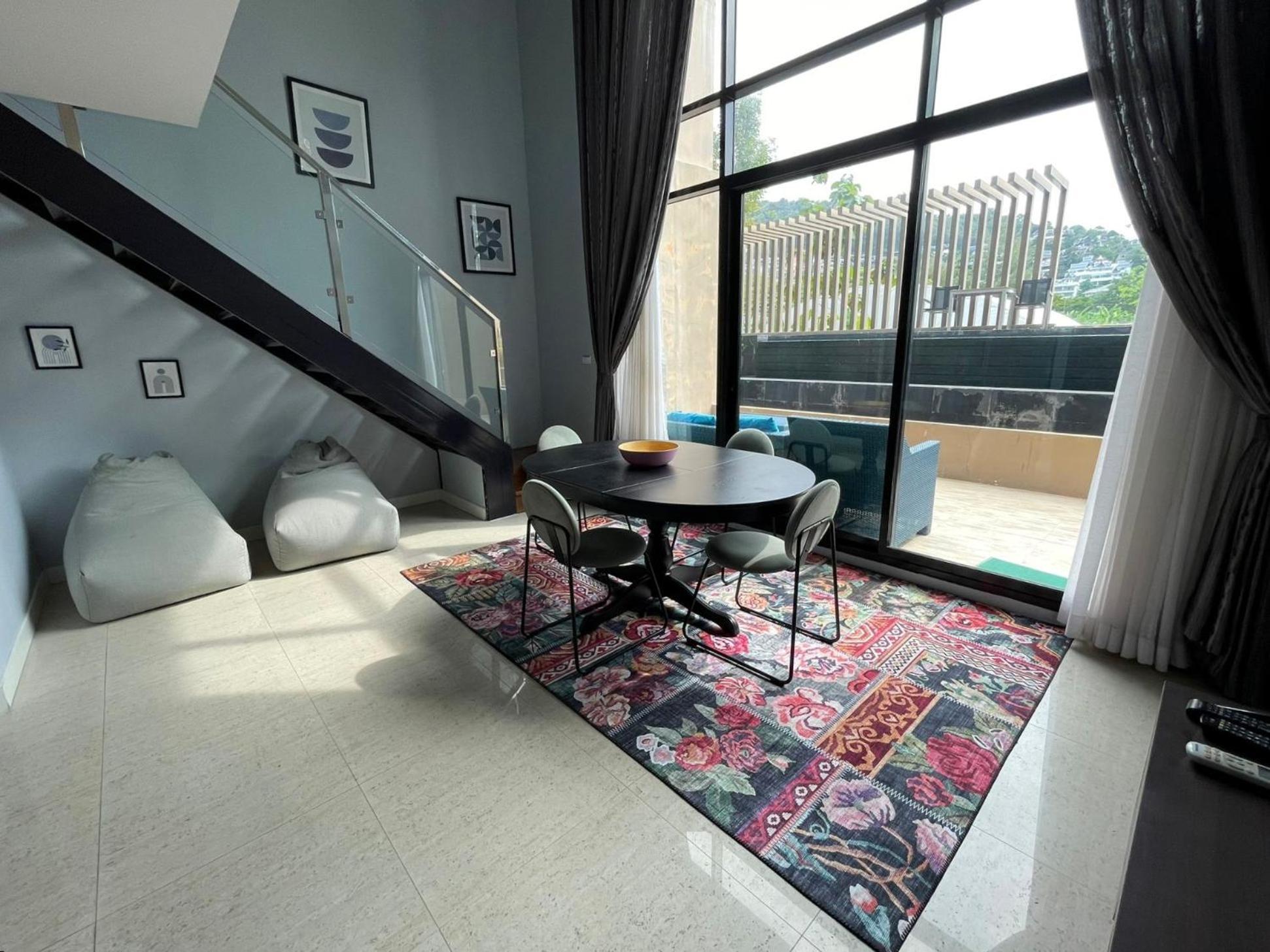 At Aristo By Lofty Appartement *