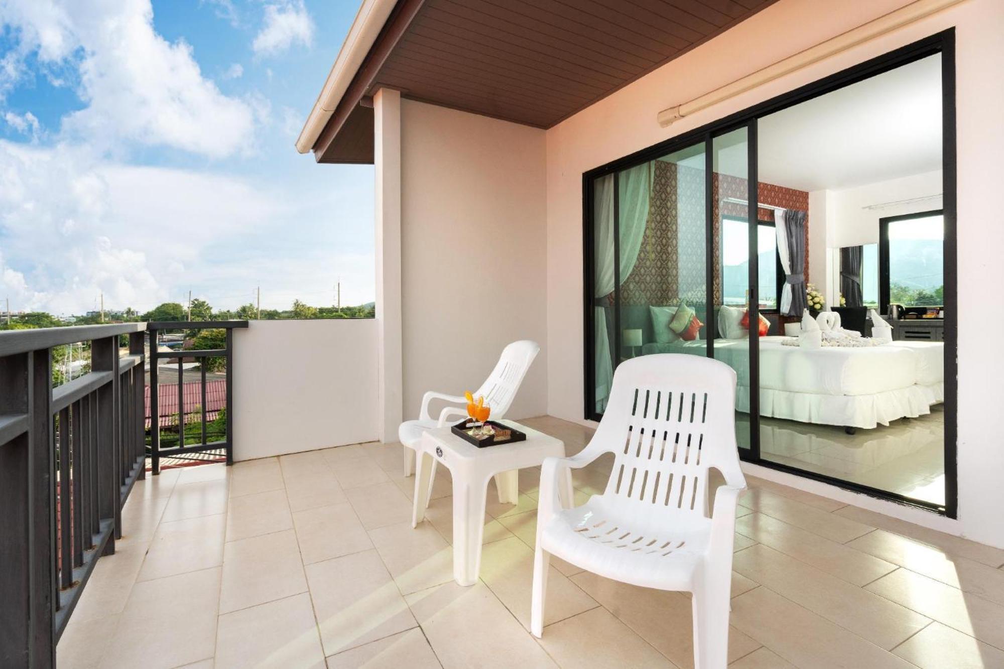 The Thames Pool Access & - Sha Extra Hotel 4*