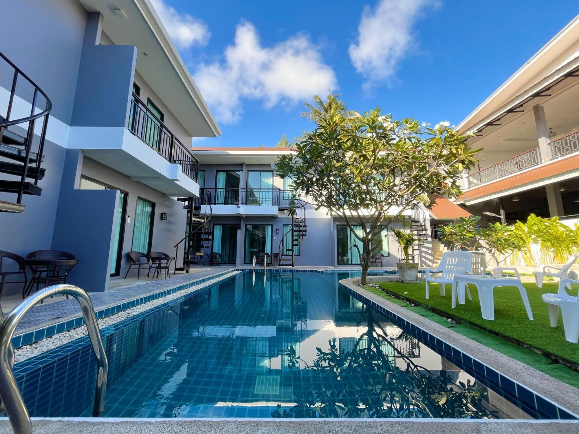 Natthawan Pool Access Hotel Rawai