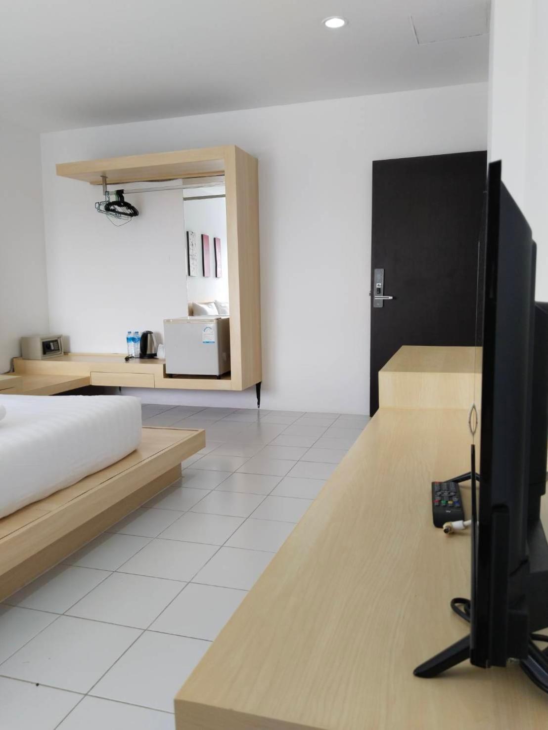 Urban Hotel