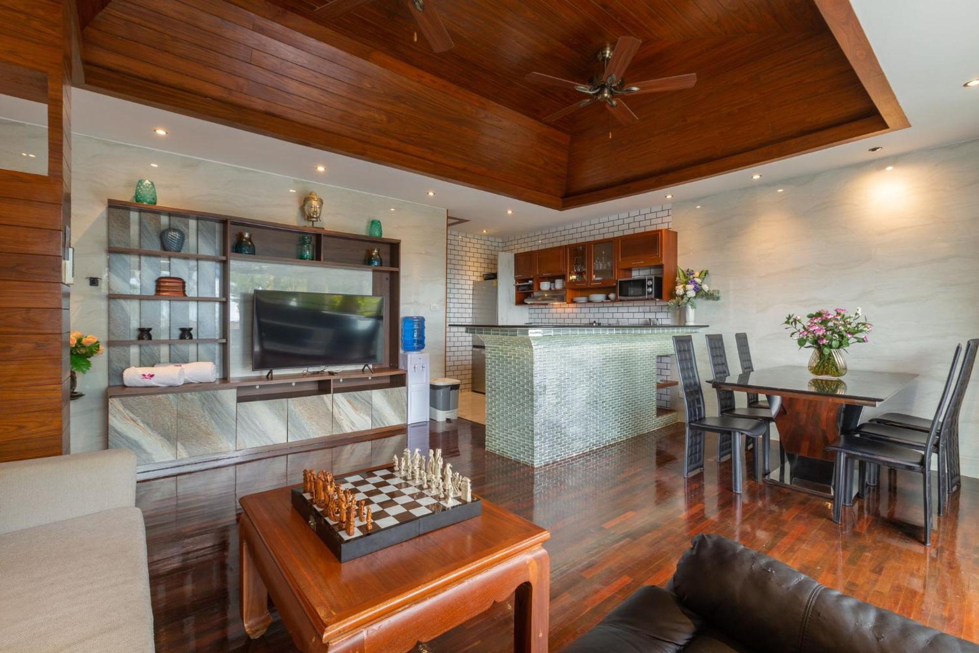 Tropical Escape: Apartment