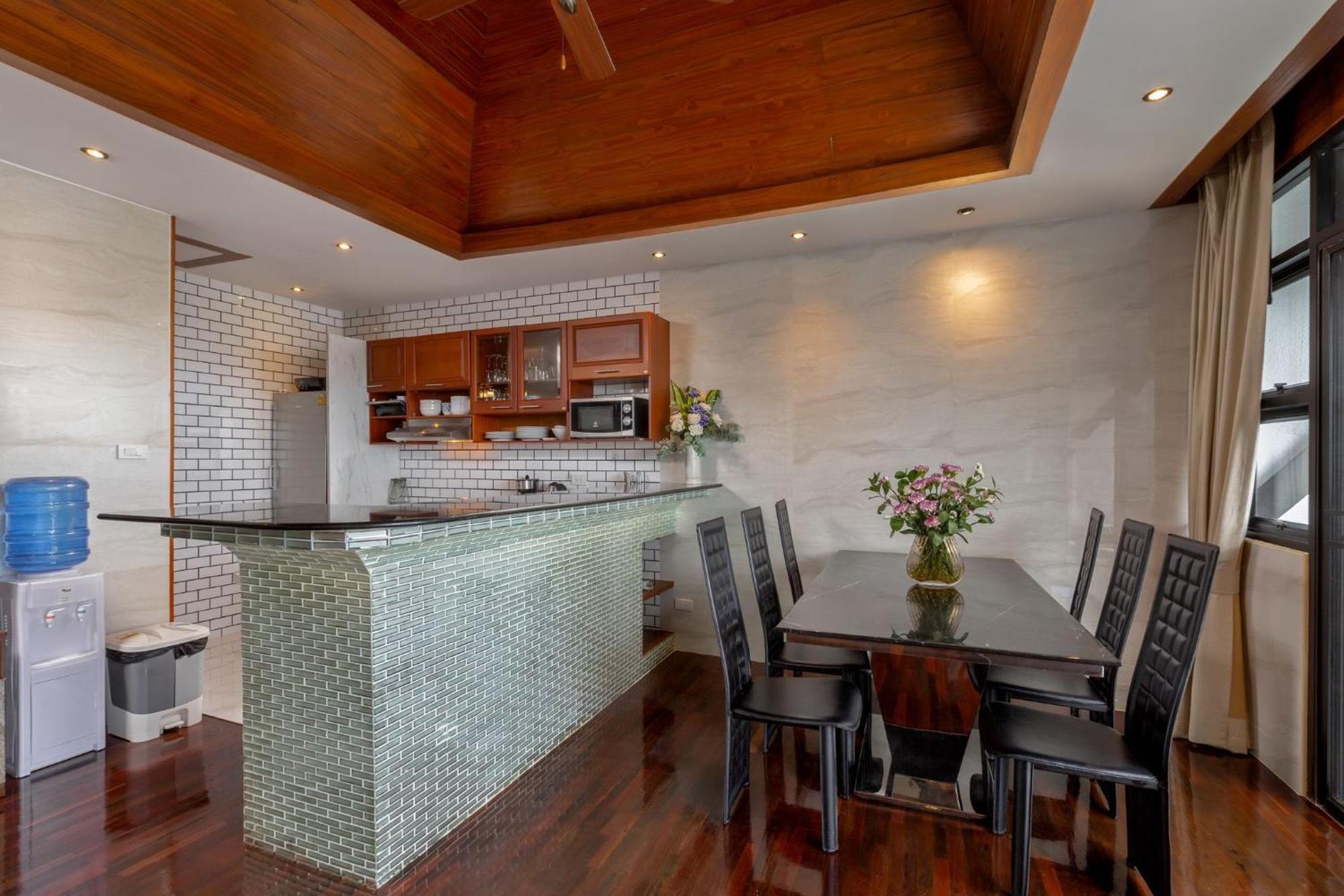 Tropical Escape: Apartment Kamala Beach