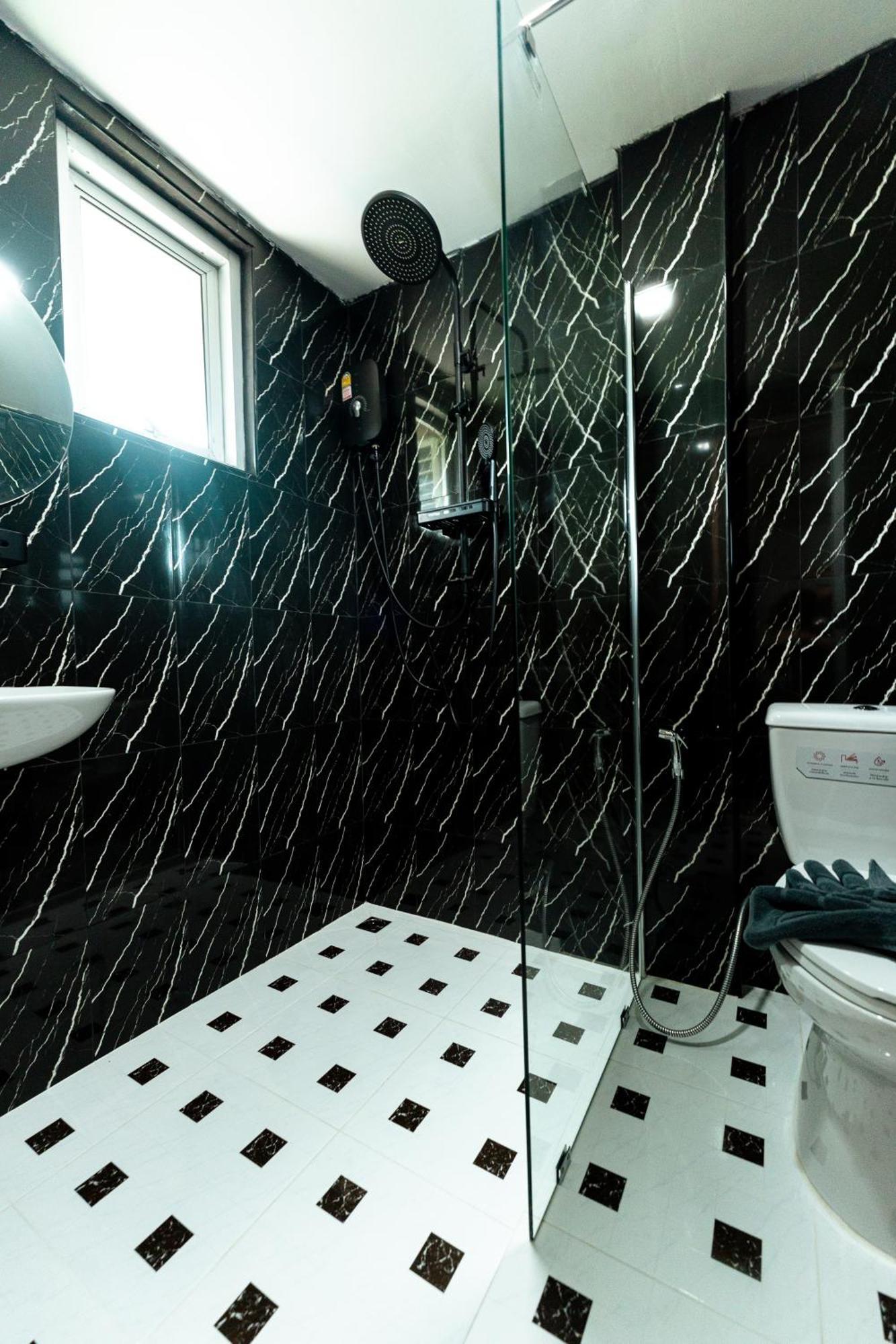 Apollo Chalong Hotel 4*