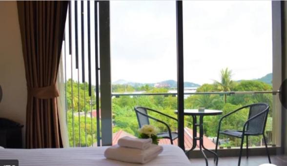 Panwa Side Beachfront Hotel 4*