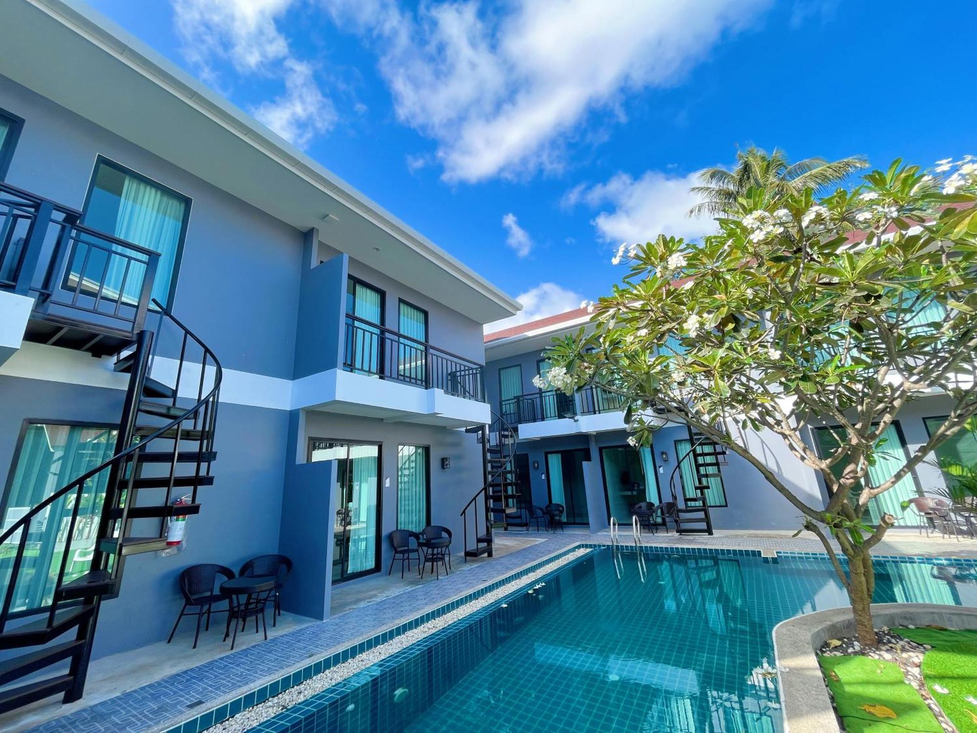Natthawan Pool Access Hotel 3*