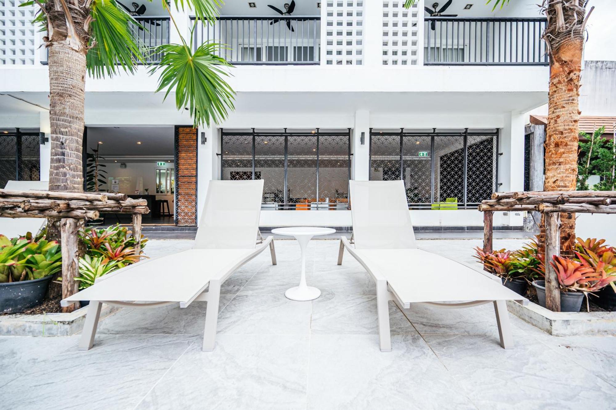 Hotel Vivace Kamala Beach