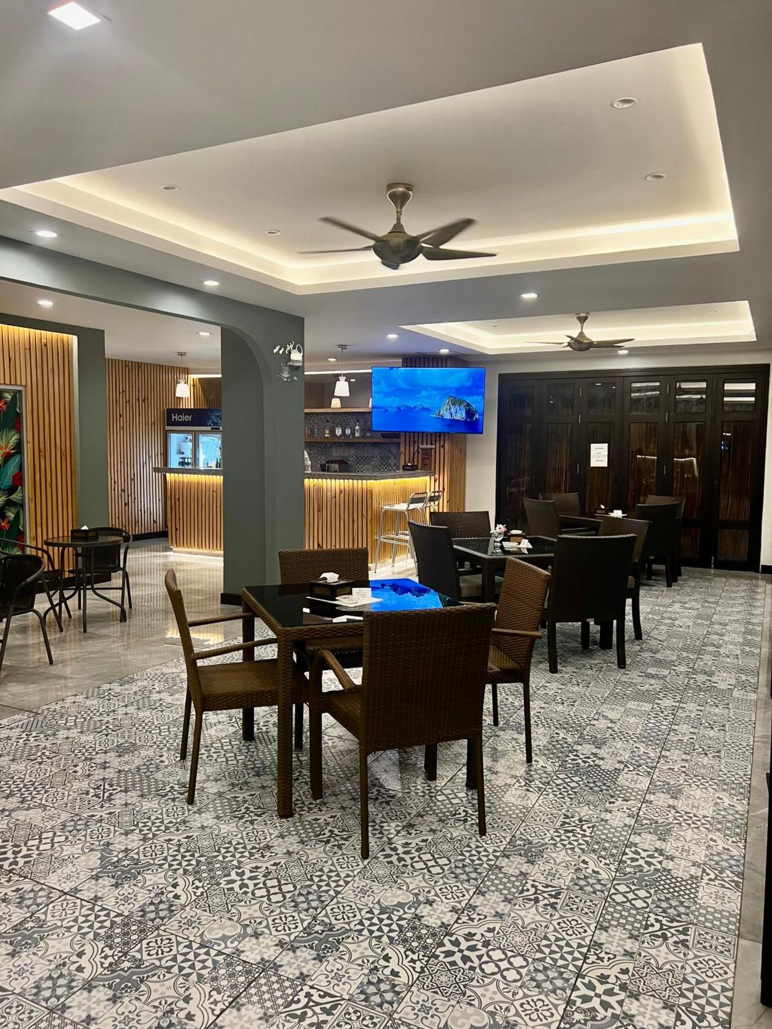 Hotel Aloha Kata Beach (Phuket)