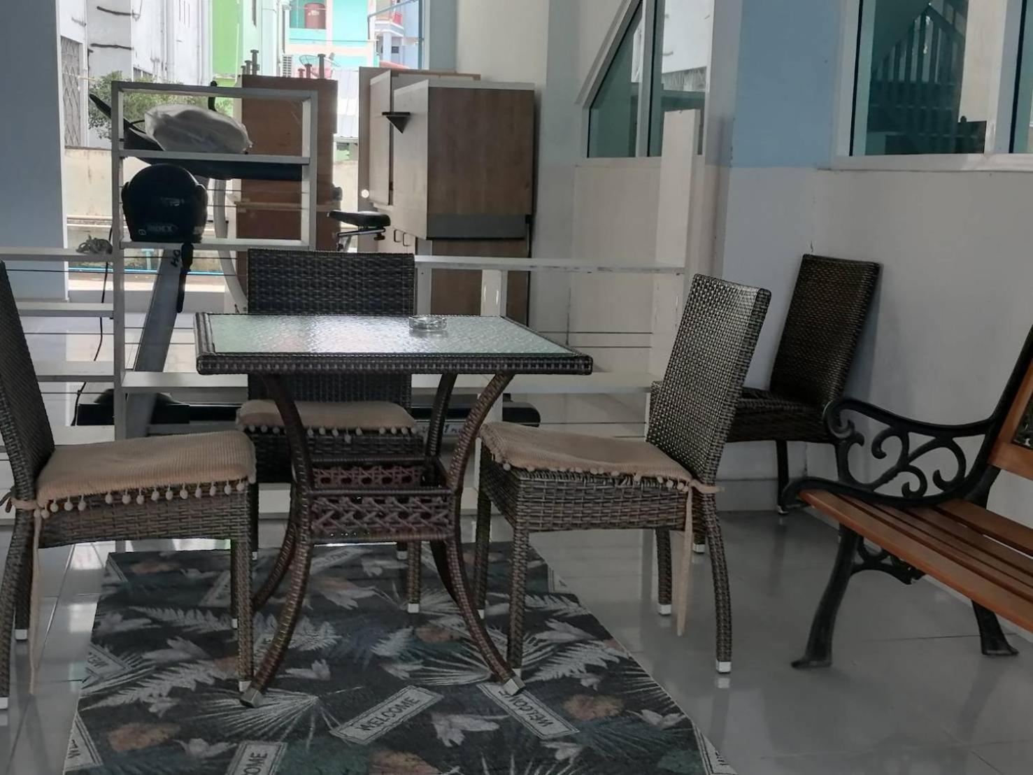Phuket Airport Gasthof *