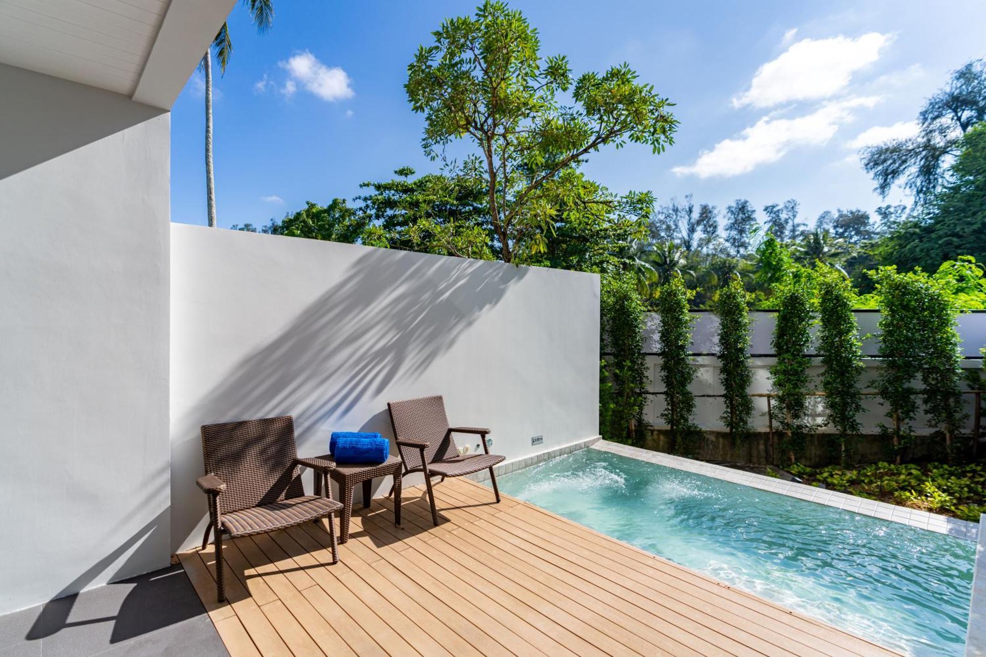 Hotel Bella Nara Phuket Naiyang 5*
