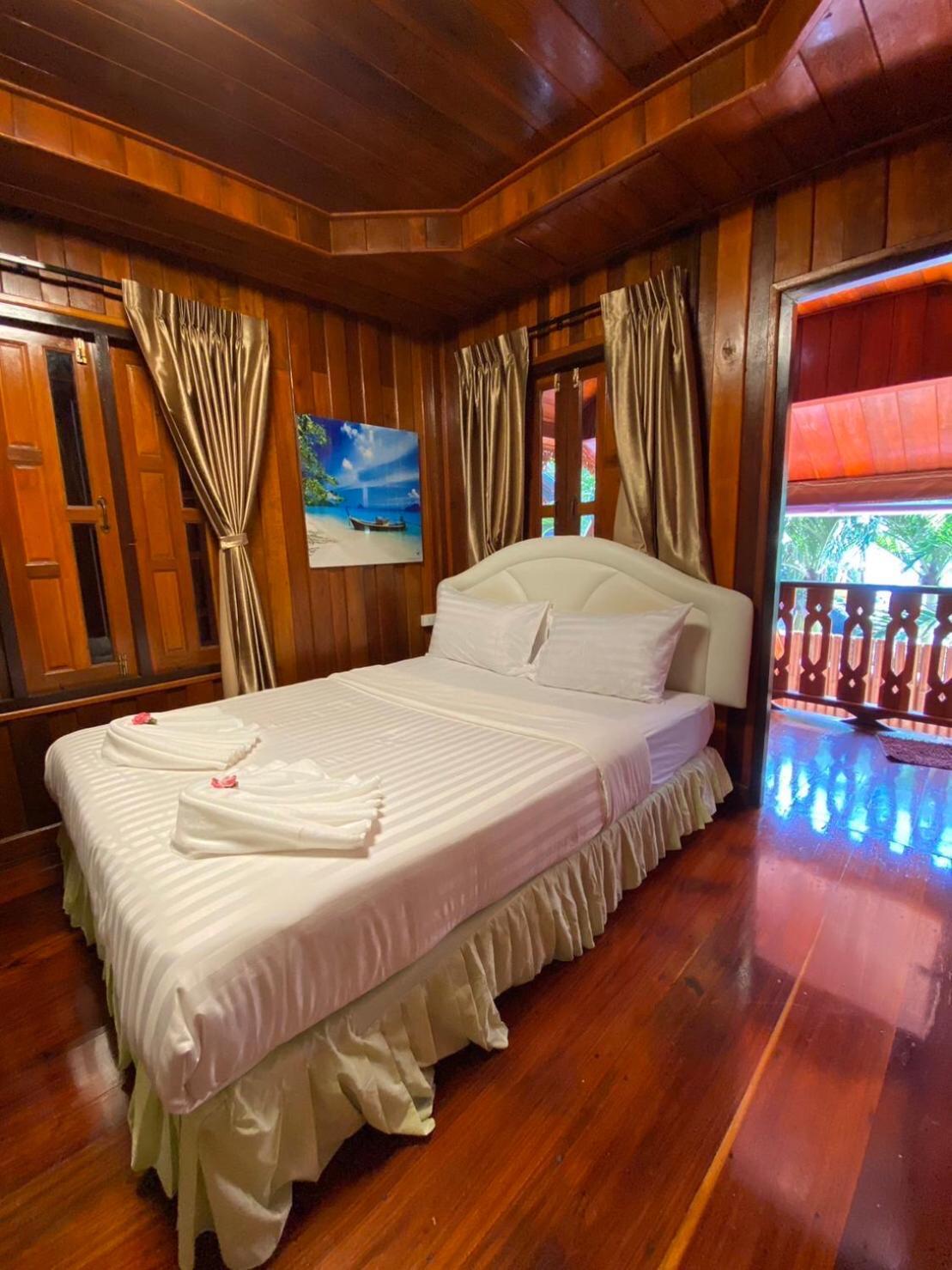 Resort Ruan Mai Naiyang Beach Resort 2*