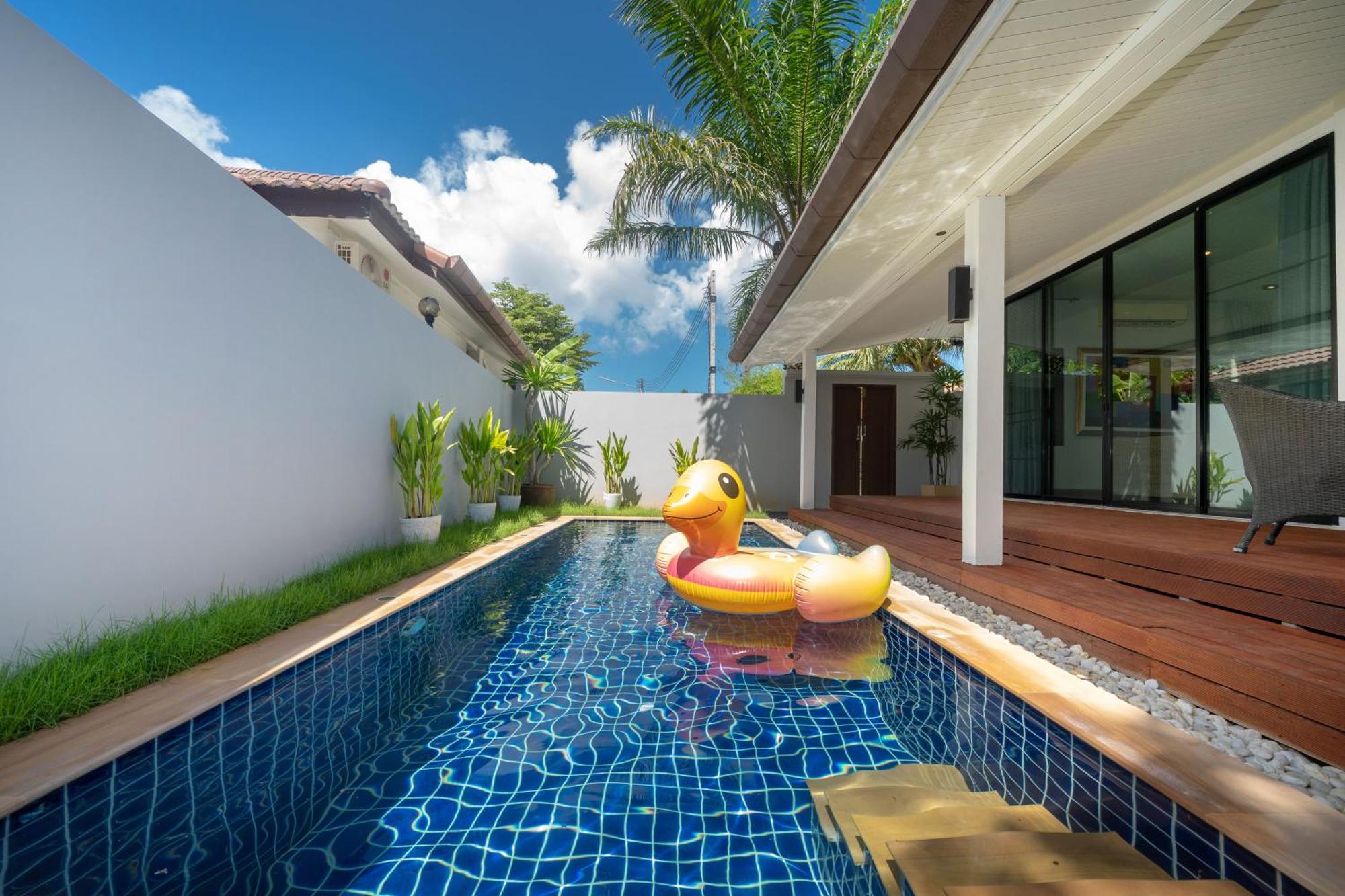 Villa Sanook Dream Nai Harn