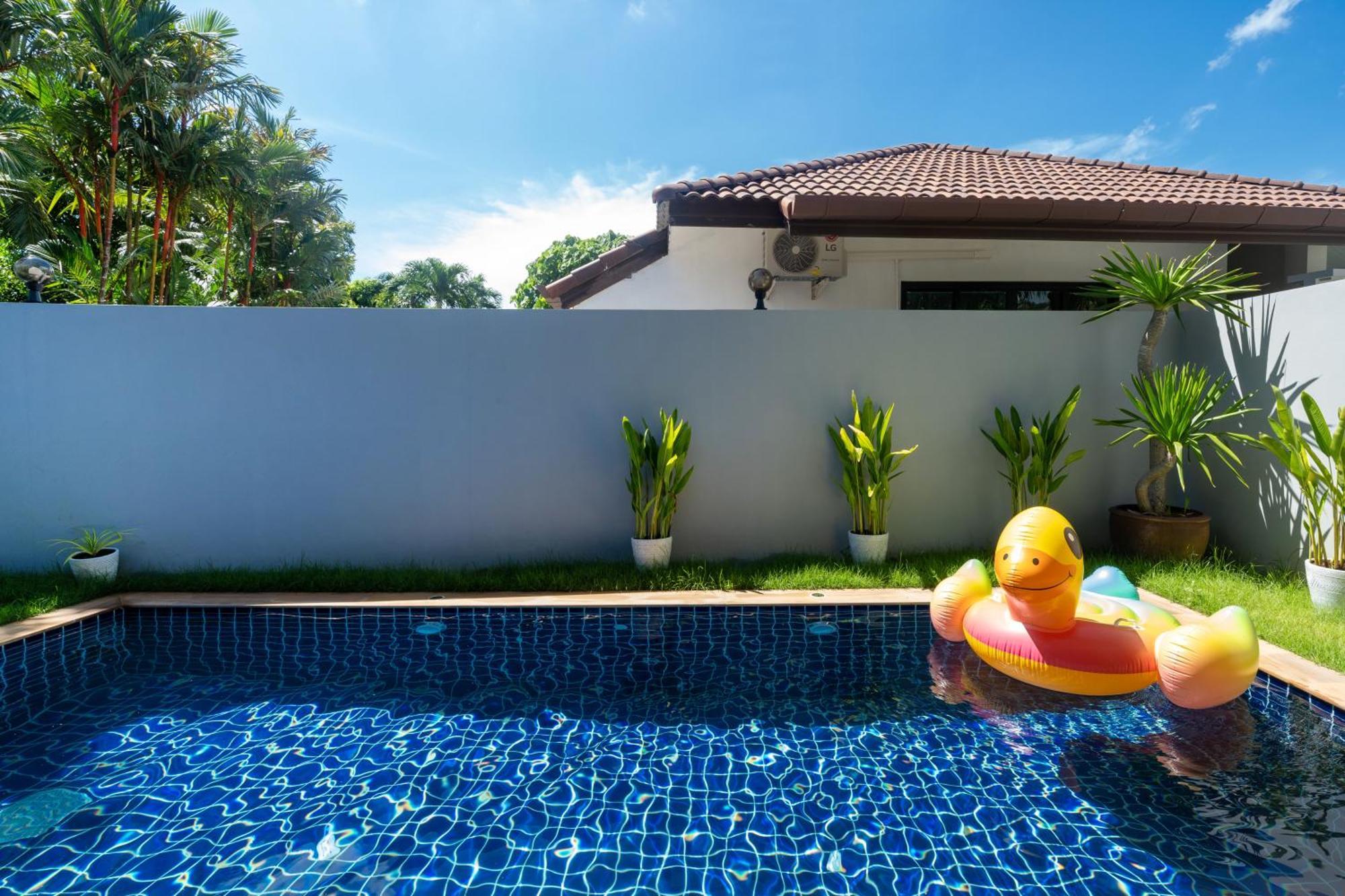 Villa Sanook Dream Nai Harn