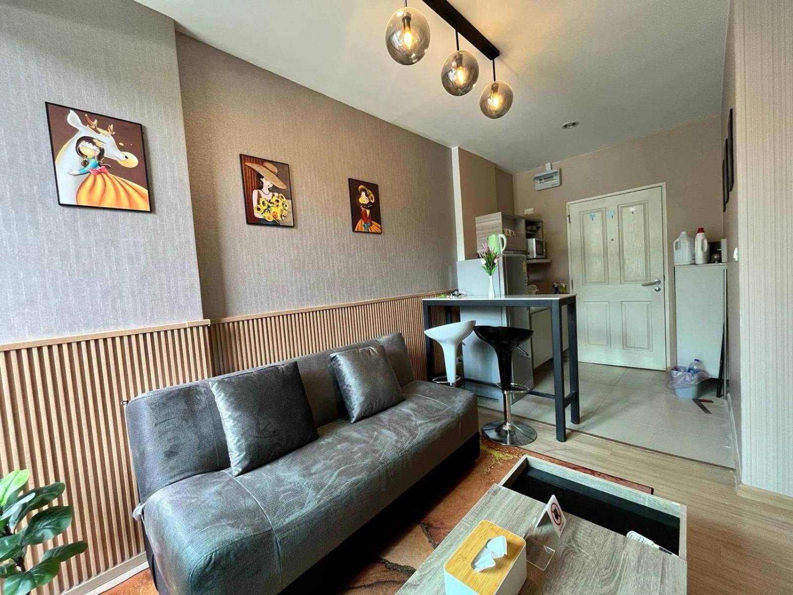 Zcape1 Boat Avenue * Phuket