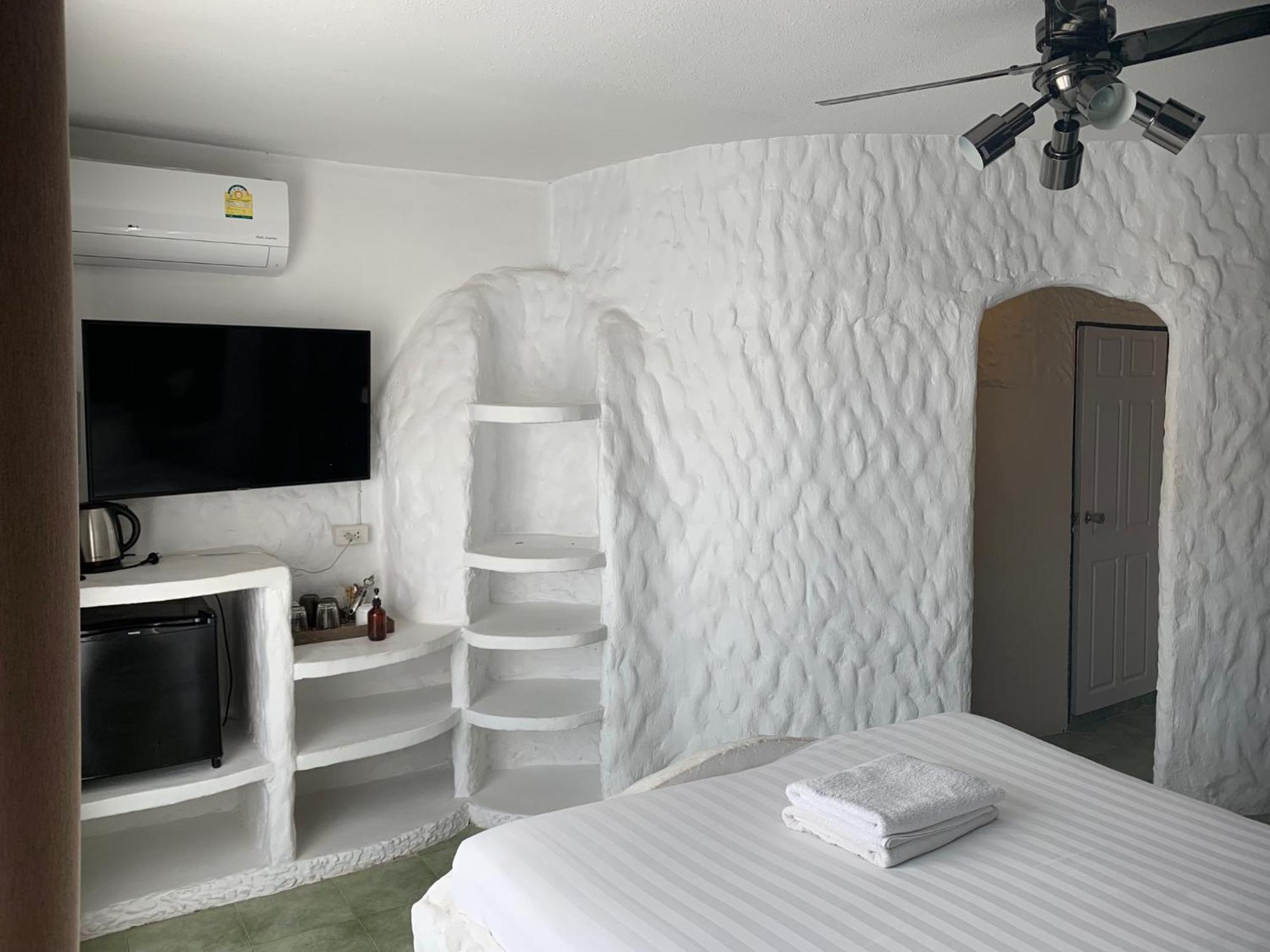 Big Boys' Bed & Burger - Hotel