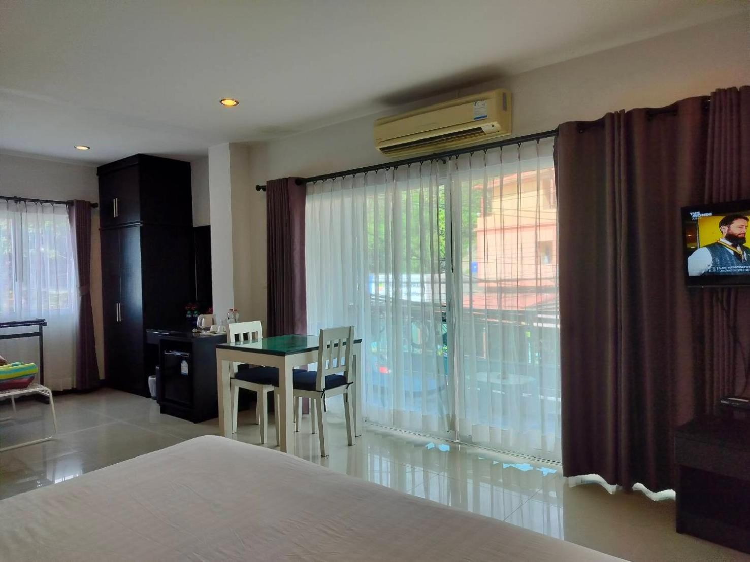 House Karon Ban Karon