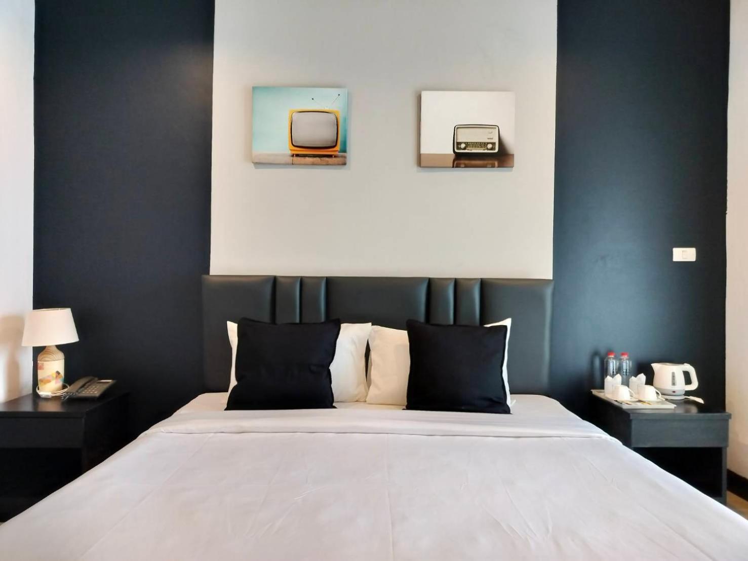 House Karon Hotel