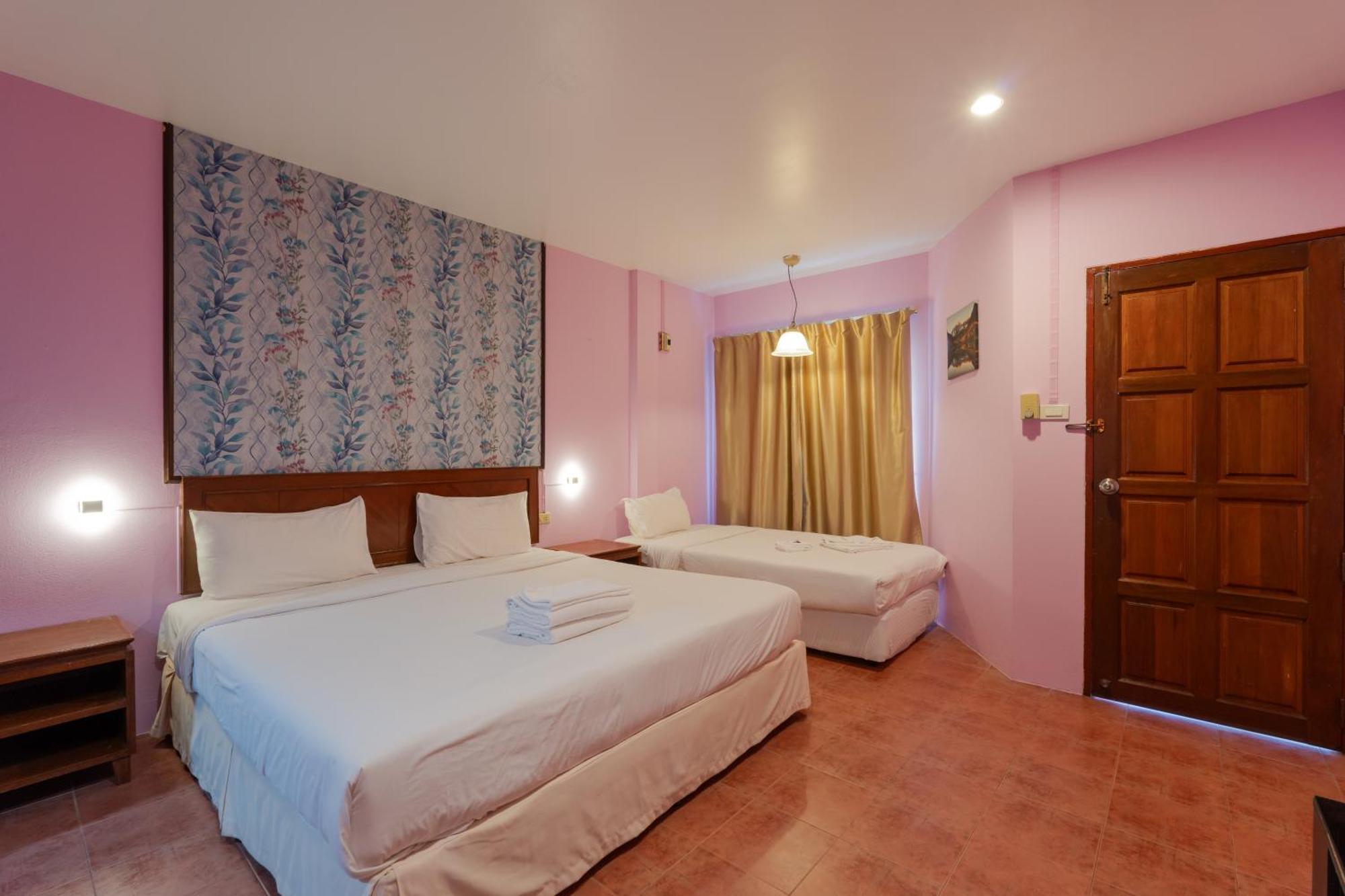 Amarin Hotel 3*