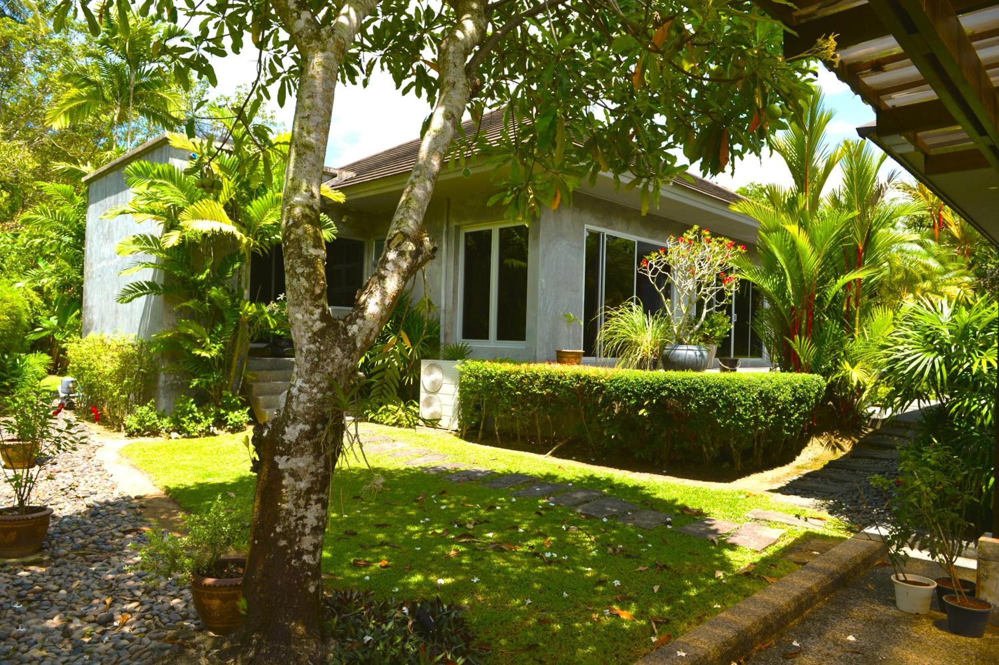 Flora 5/6p Villa