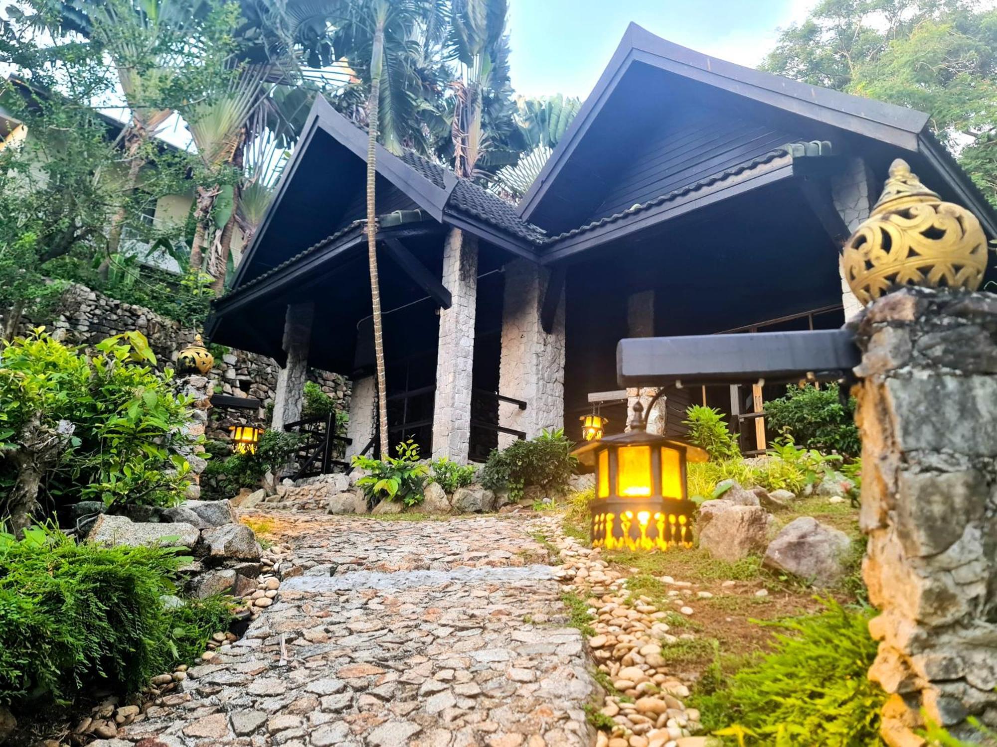 Boomerang Village 3* Kata Beach (Phuket)