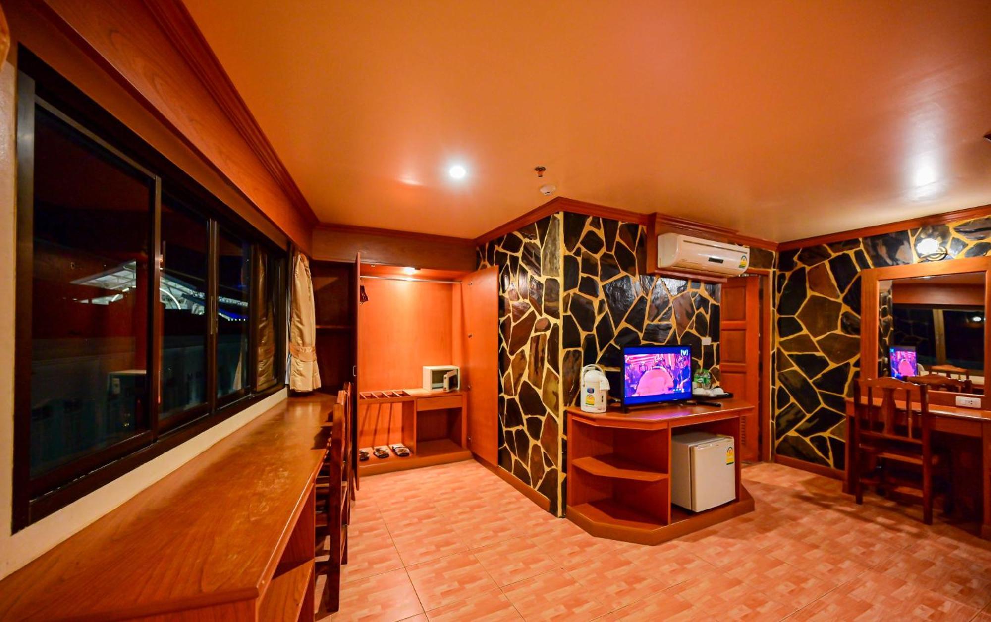 Tiger Complex 3* Patong