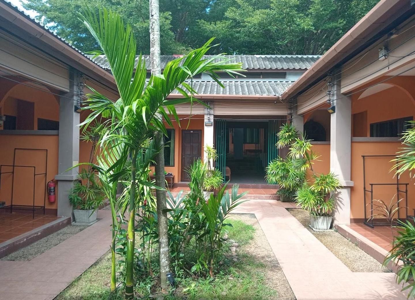Hotel Phuket Siam - Sha 2*