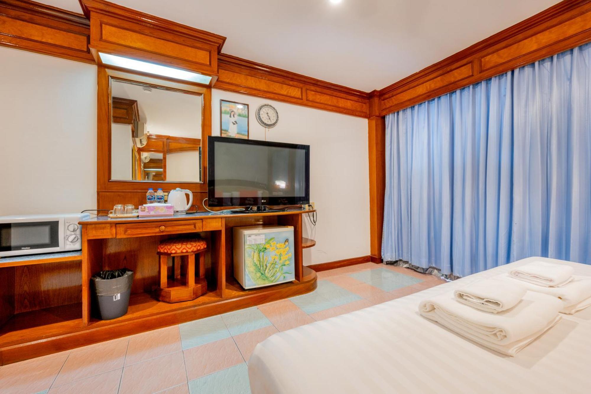Penginapan Lamai 2*