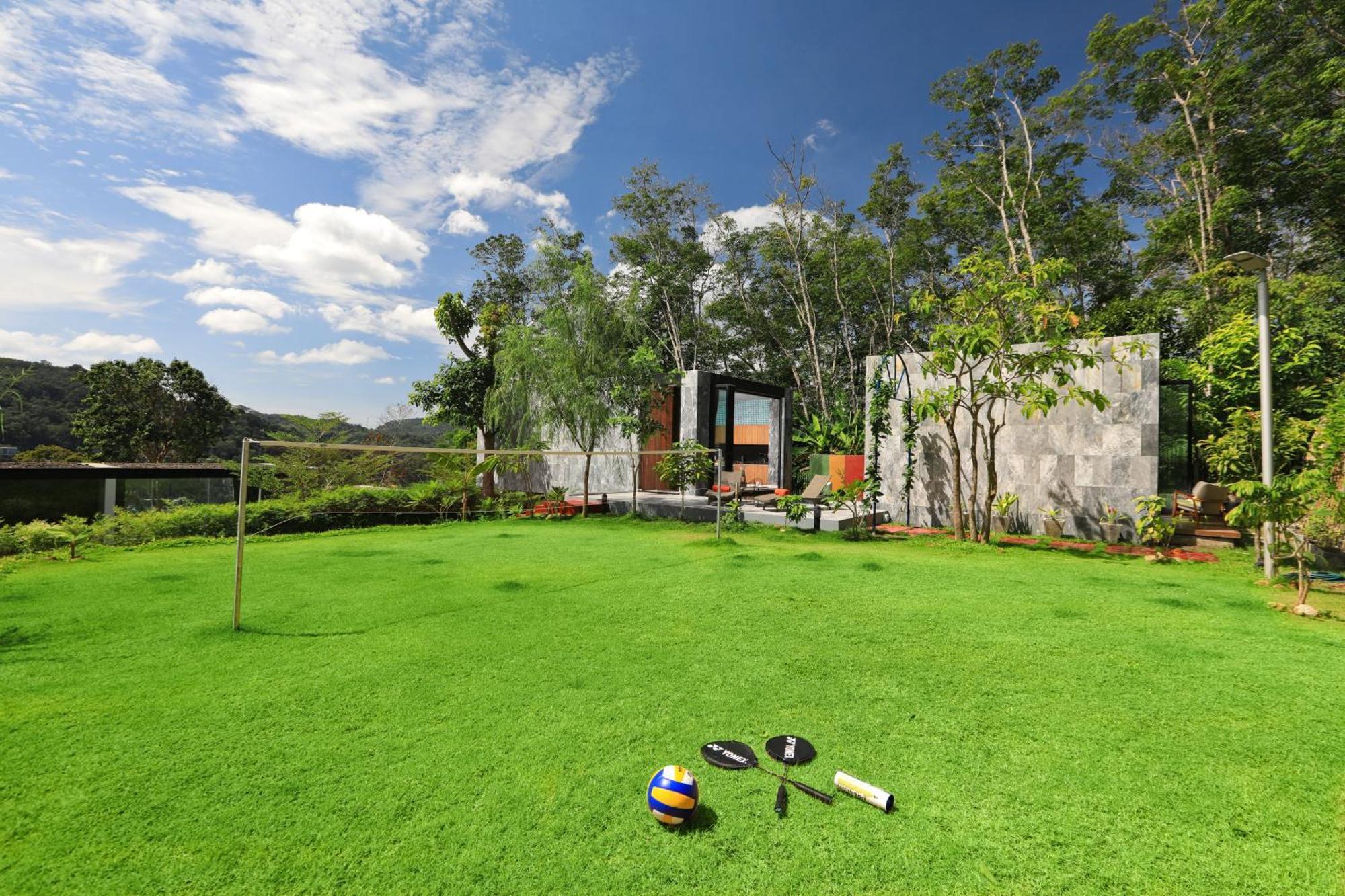 Villa Seclusion In The Mountains, Near