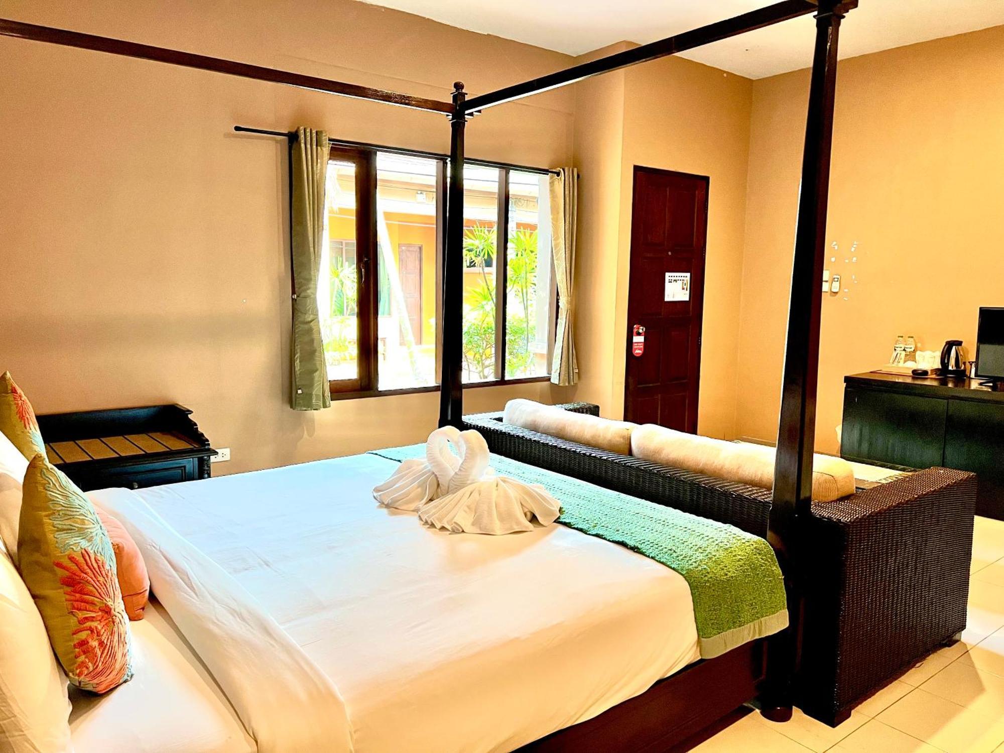 Phuket Siam - Sha Chalong