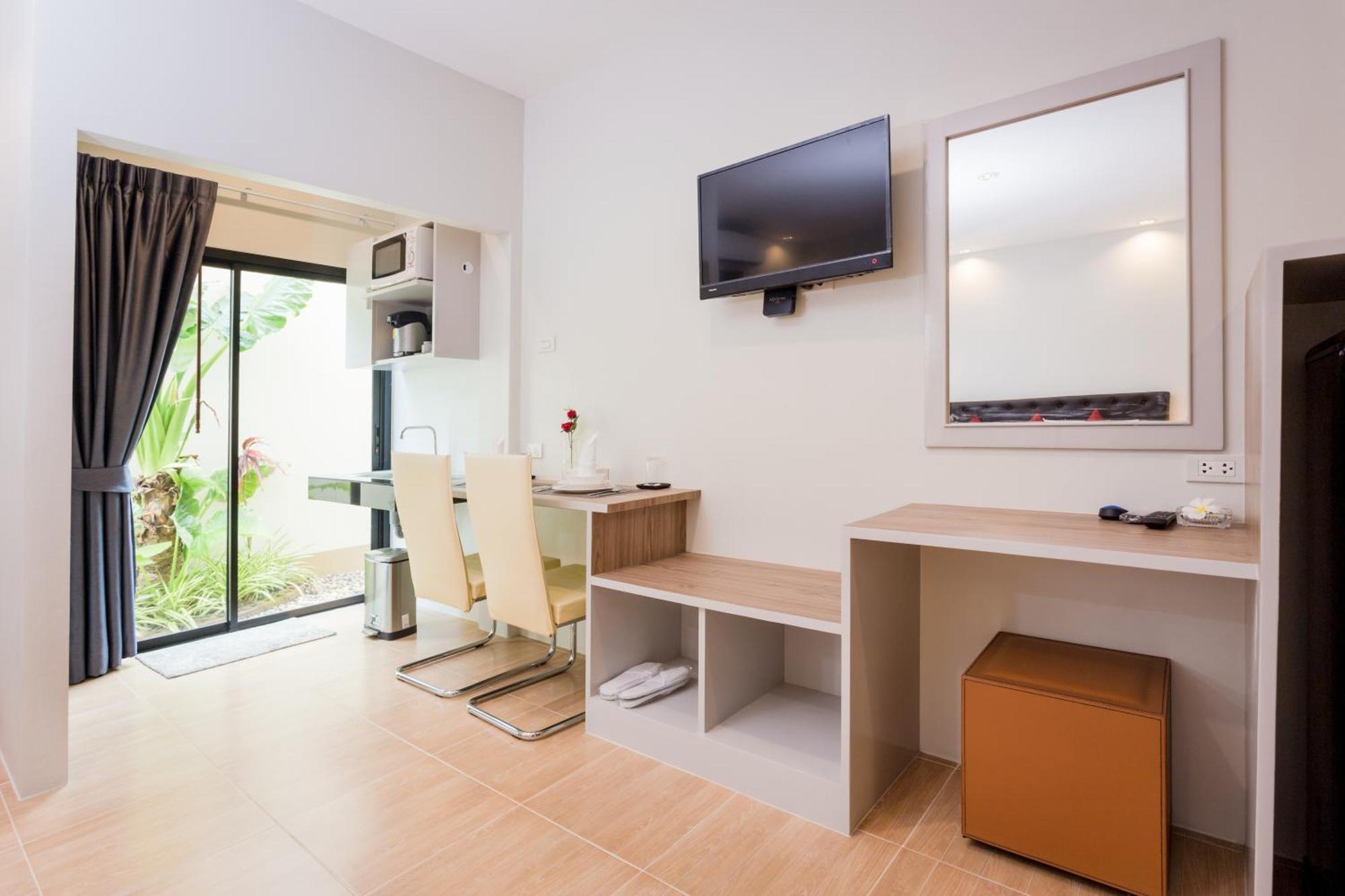 Journey Phuket Hotel 2*